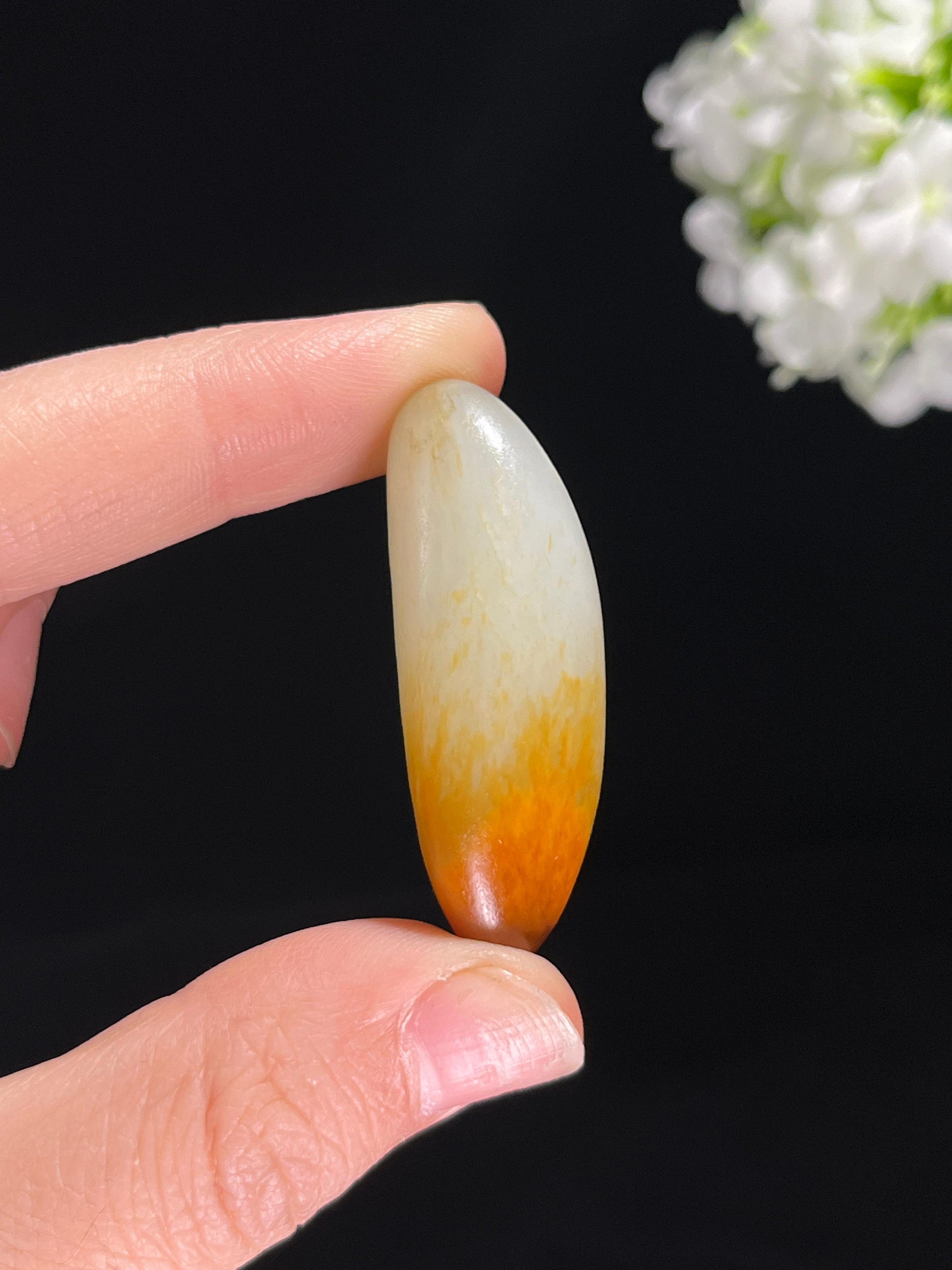 新疆和田白玉红沁油皮挂件籽料原石（yc255437）