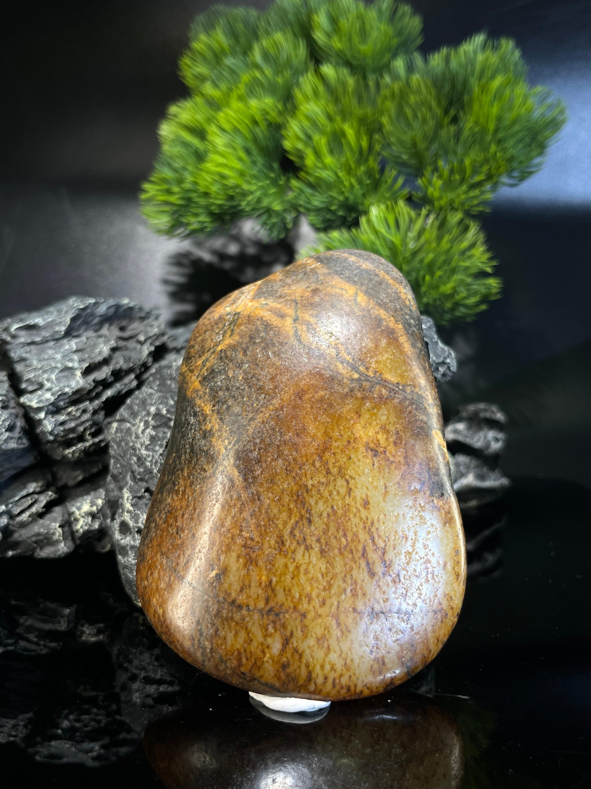 和田玉秋梨皮籽料原石摆件（yc212549）