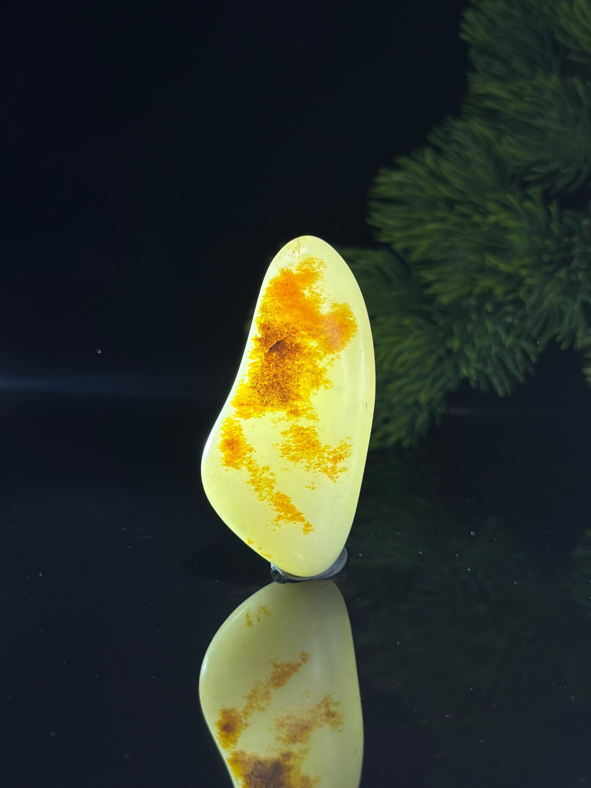 新疆和田玉白玉特色虎形红皮臻品挂件手把两用籽（yc504736）