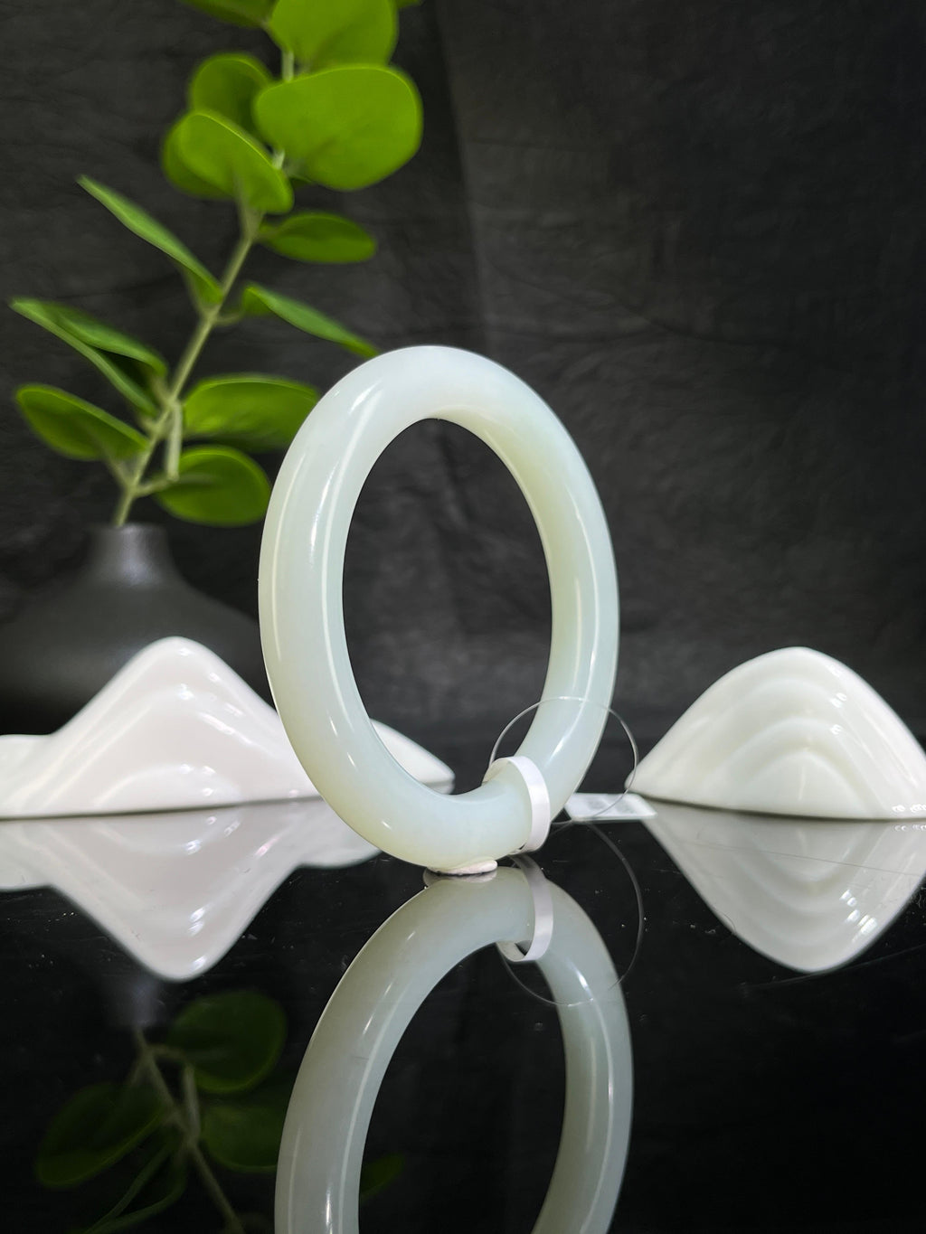 和田玉高青白手镯（56卡）（yc231980）