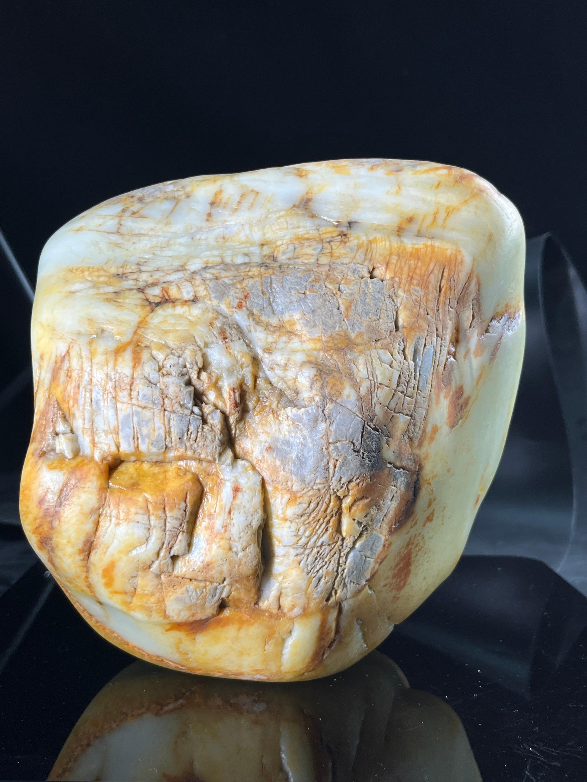 新疆和田玉青白种洒金皮籽料原石（yc259536）