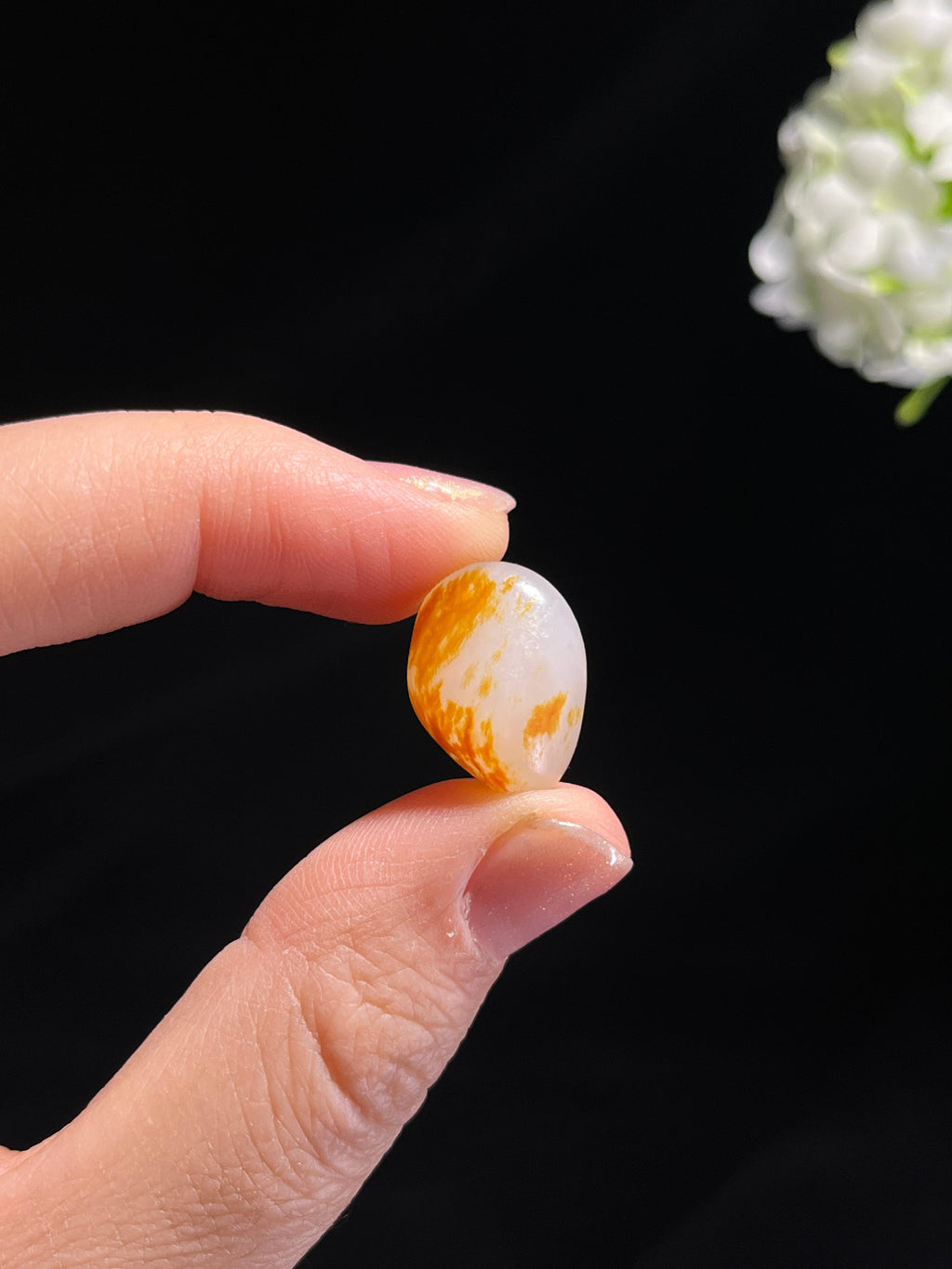 和田玉聚红皮籽料原石（yc264604）