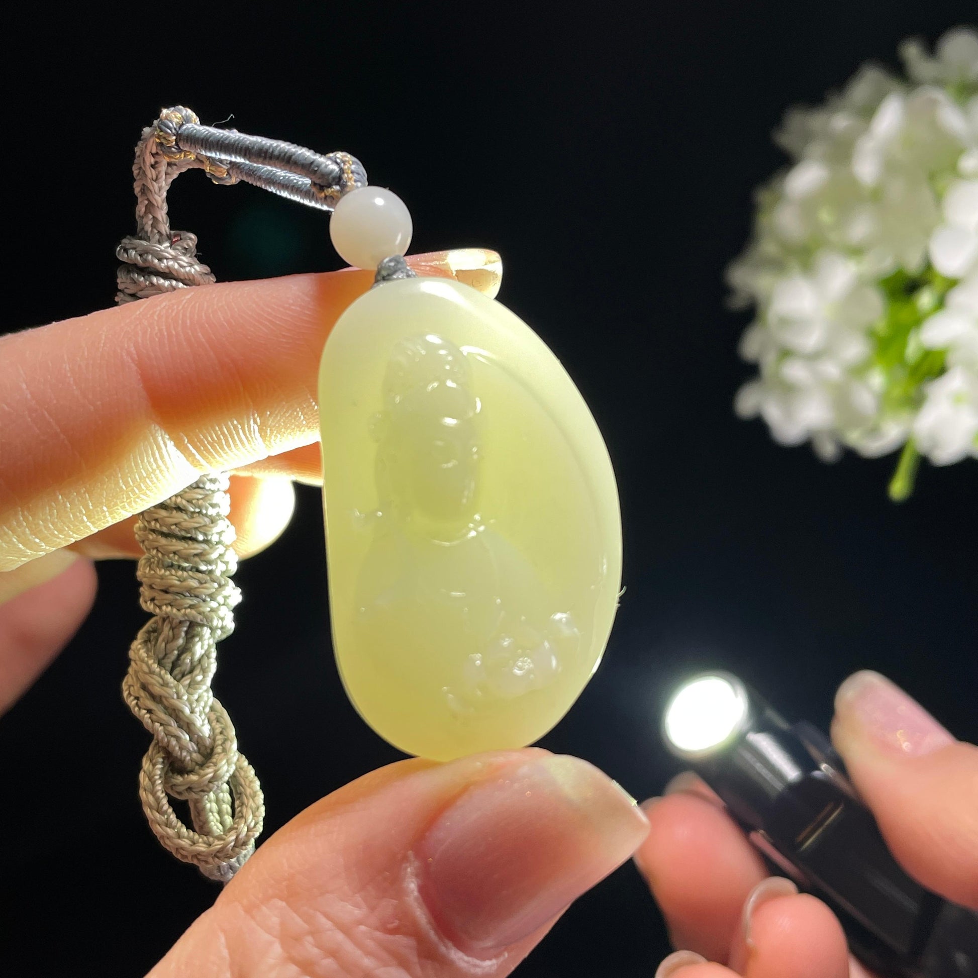 新疆天然和田玉白玉观音雕刻挂件（yc360335）