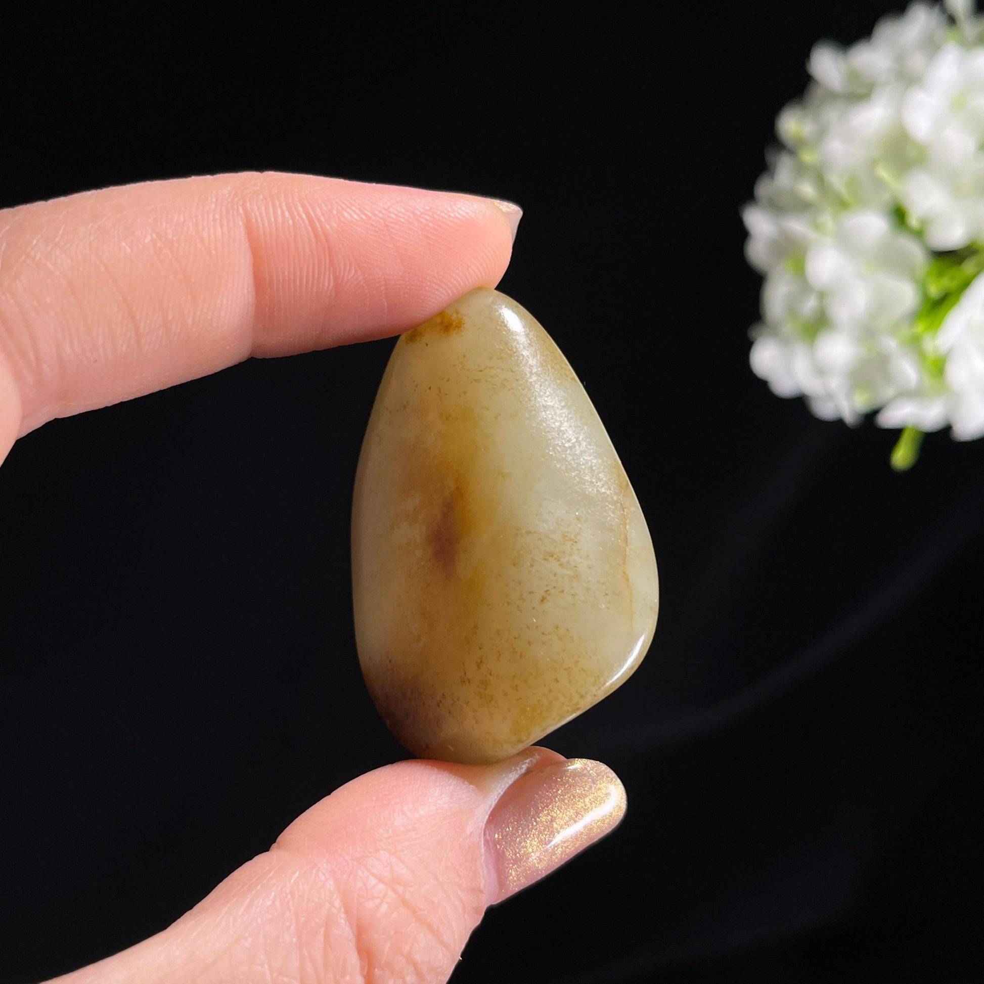 和田玉洒金秋梨皮籽料原石（yc297981）