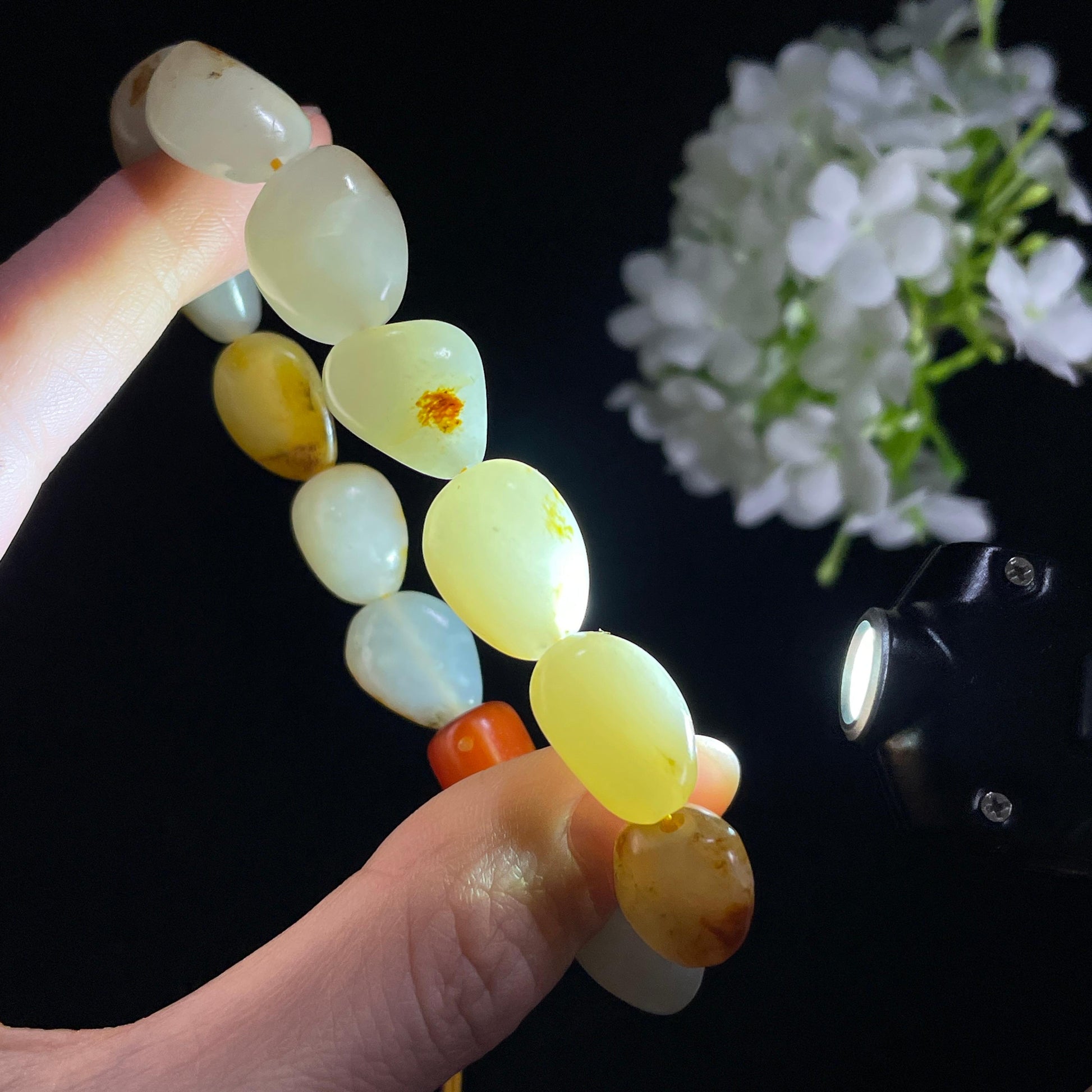 新疆天然和田玉白玉红皮原籽手串（14颗）（yc396016）