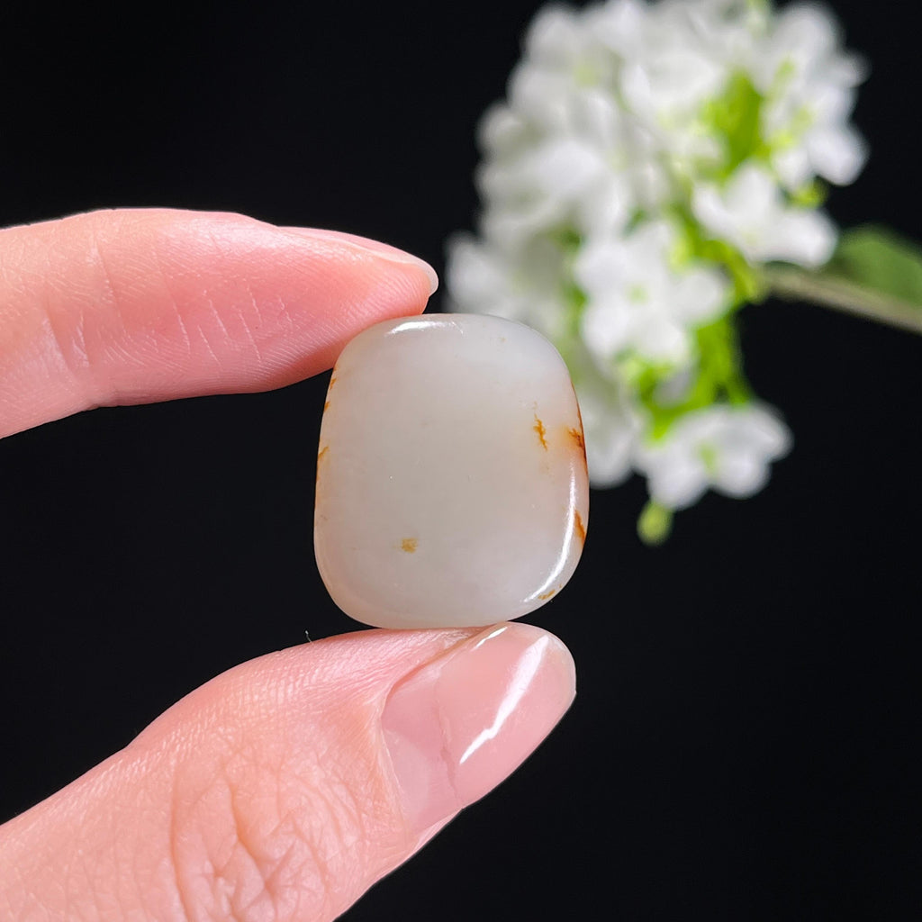 和田玉白玉洒红皮籽料原石（yc308830）