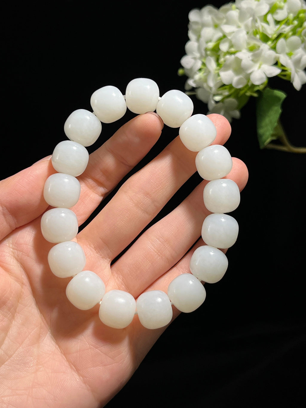 新疆天然和田玉白玉老型珠手串（yc258295）