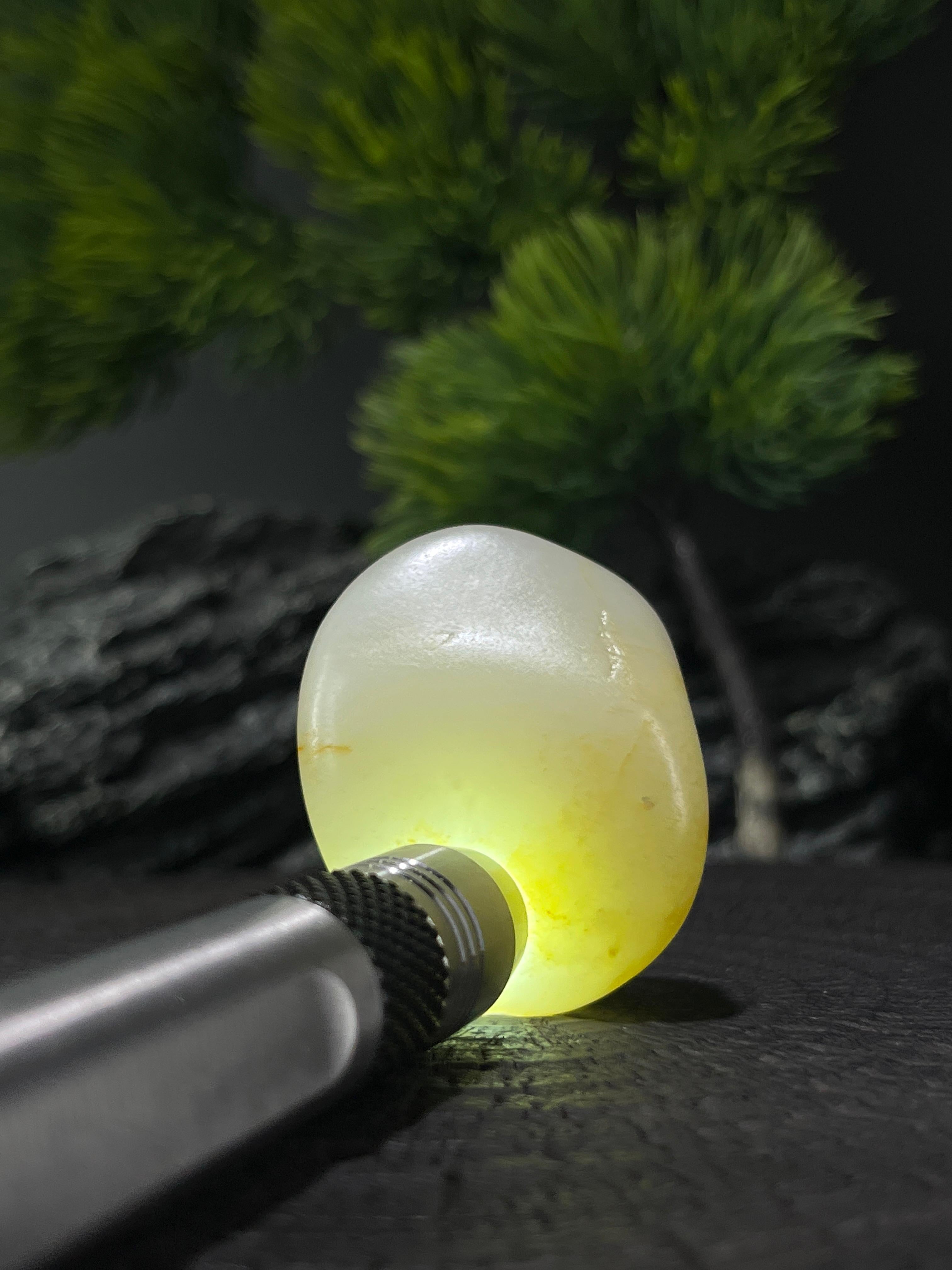 和田玉光白籽洒金皮“平安圆满”包金挂坠（yc224575） – 添福玉器