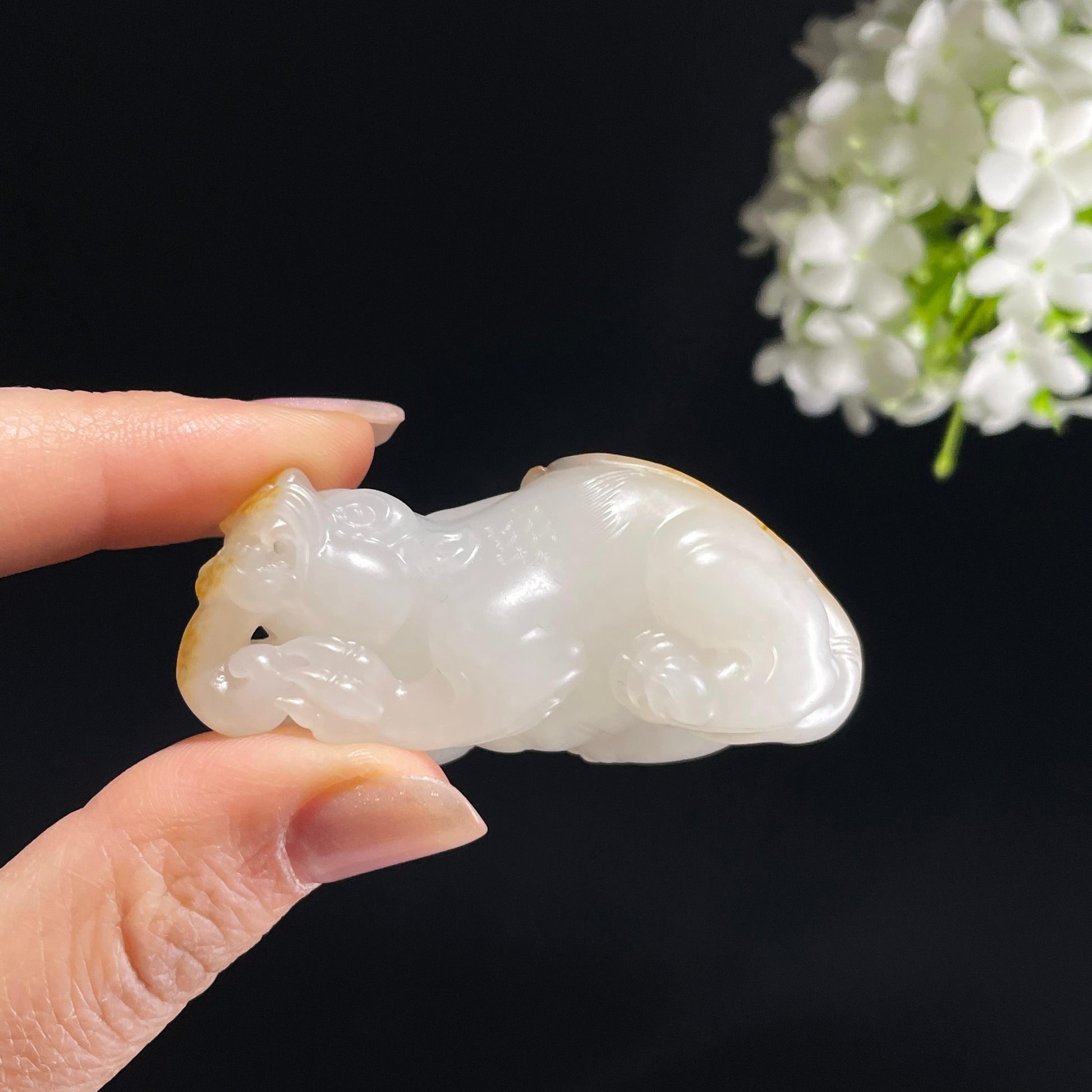 和田玉白玉红皮洒金皮“锦貅聚财”籽料貔貅雕刻（yc355893）