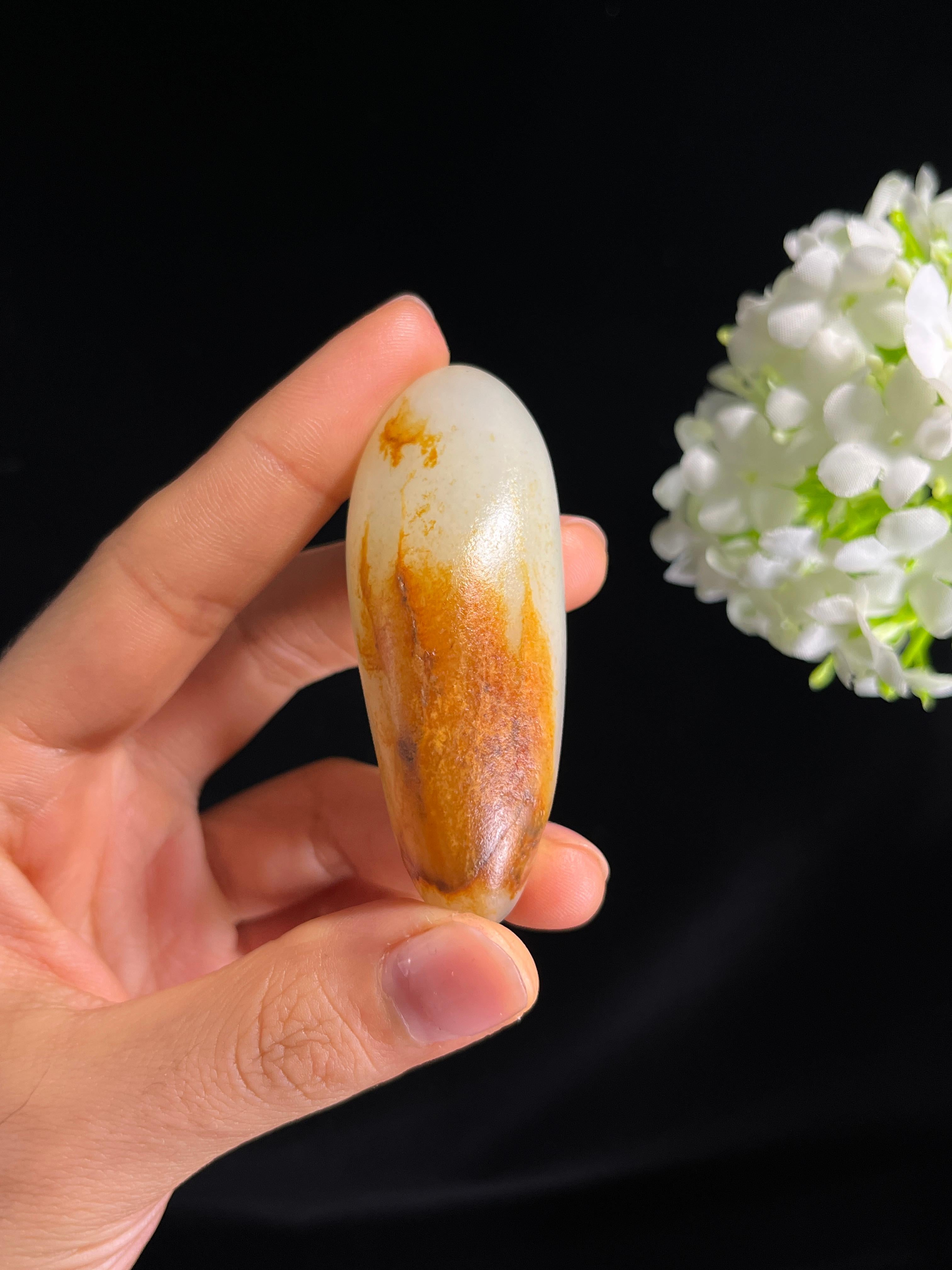 新疆和田玉特色红沁籽料原石（yc255414） – 添福玉器