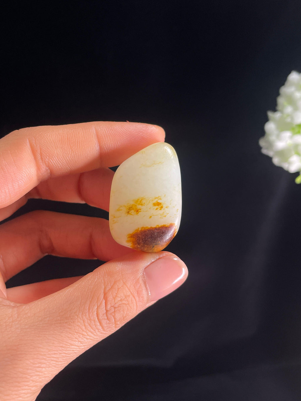 新疆天然和田玉籽料原石黑红皮挂件（yc266554）