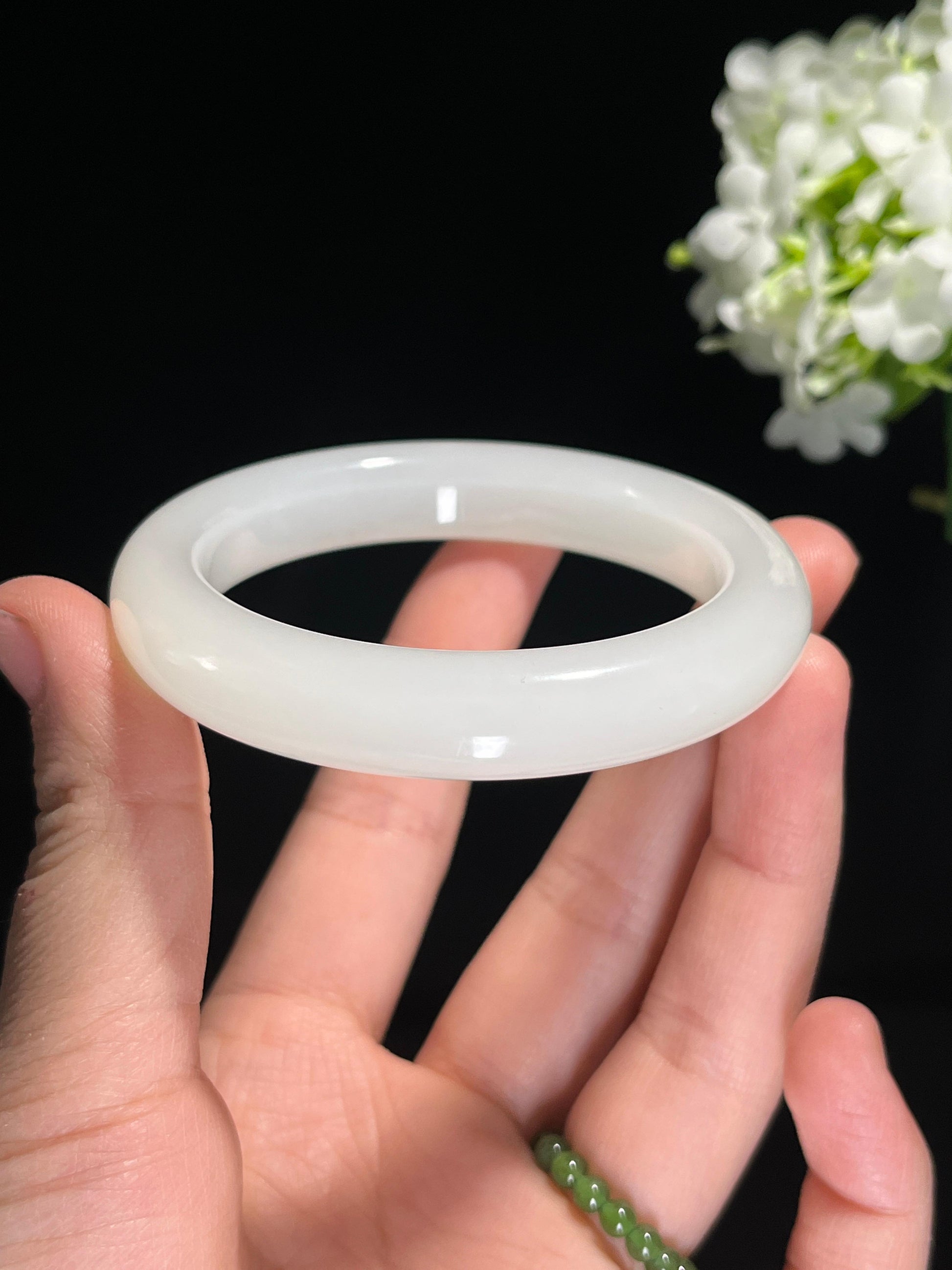 新疆天然和田玉羊脂白玉手镯精品1（卡56）（yc258324）