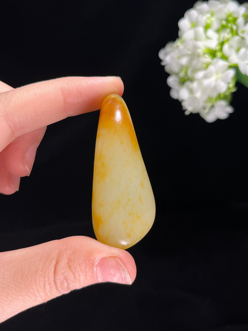 新疆和田玉洒金红沁油皮籽料原石（yc255633）