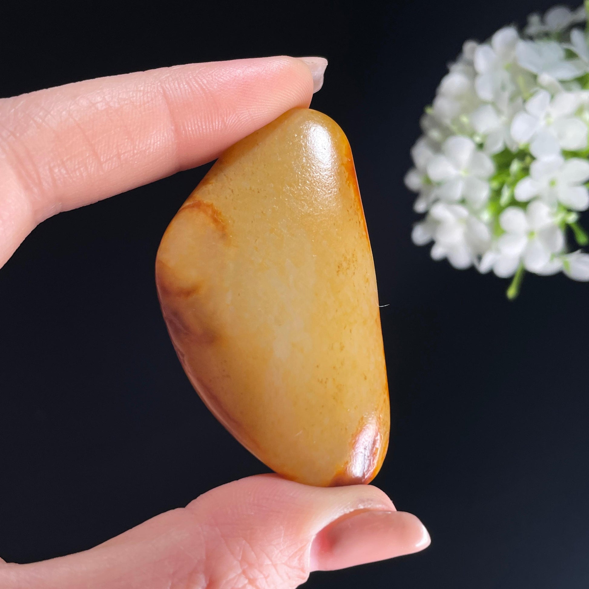 和田玉黄白种“秋砂染岸”聚红皮籽料（yc386331）