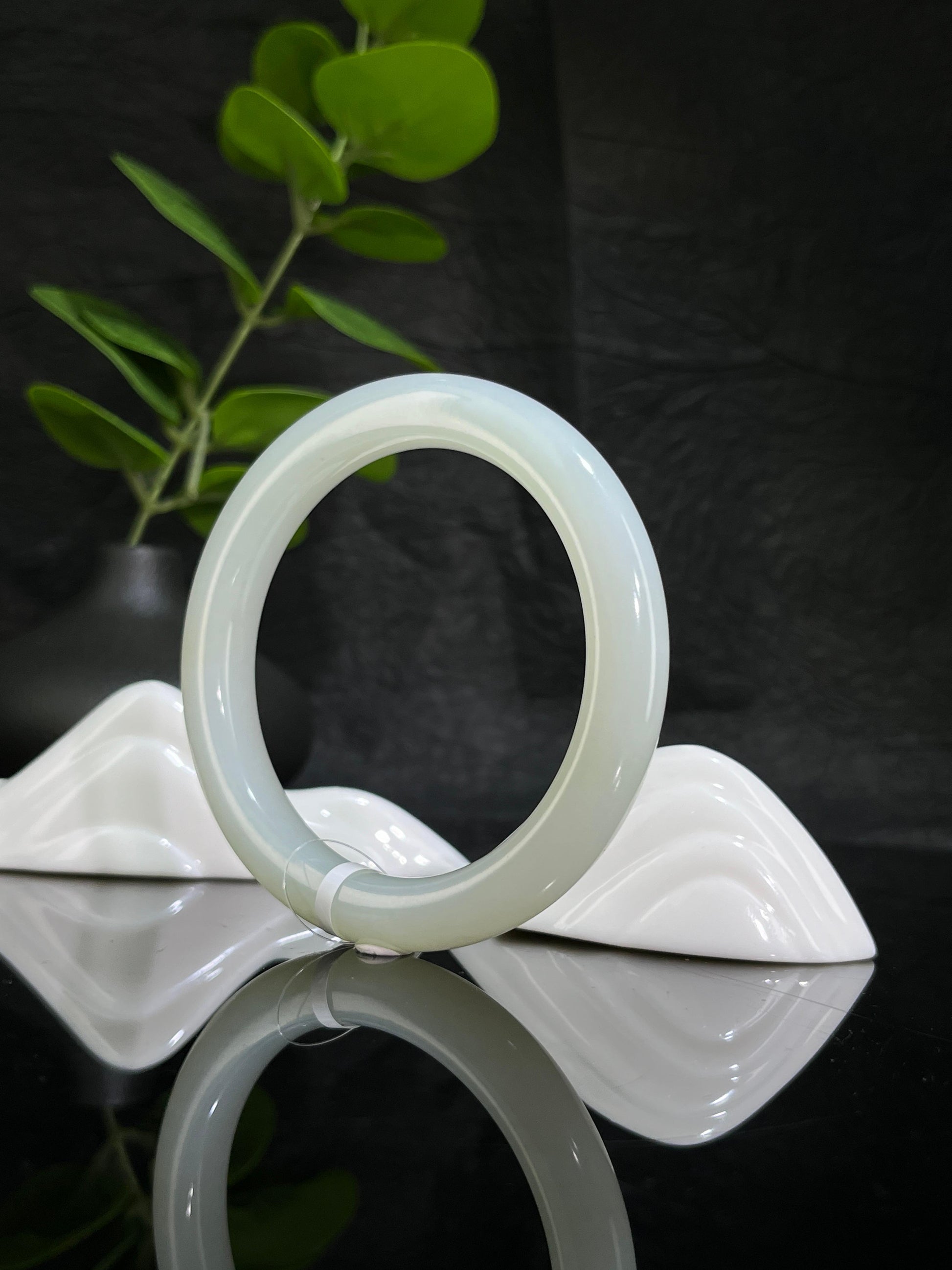 和田玉高青白手镯（59卡）（yc231973）