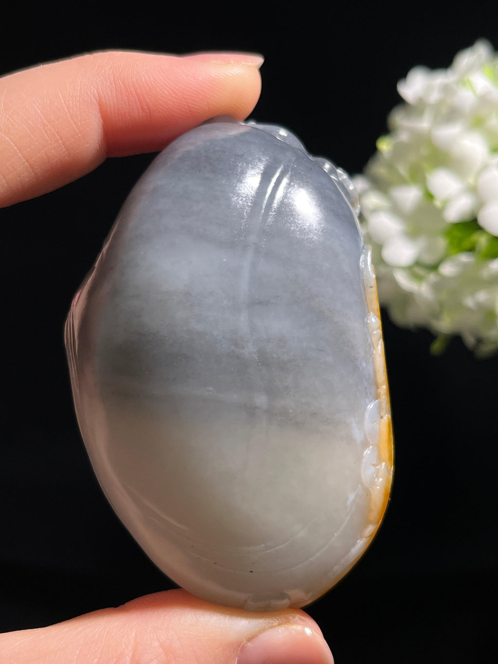 和田玉青花“貔貅抱福”雕刻手把件（yc275935）