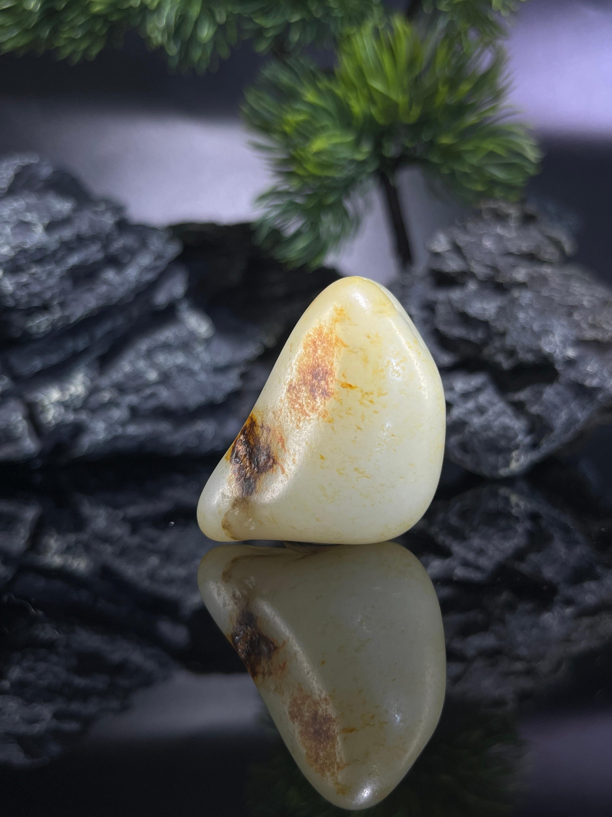 和田玉洒金皮一级白籽料（yc212500）