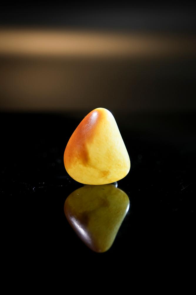 新疆和田玉暖白种洒金皮特色“桃心”挂件籽（yc254587）