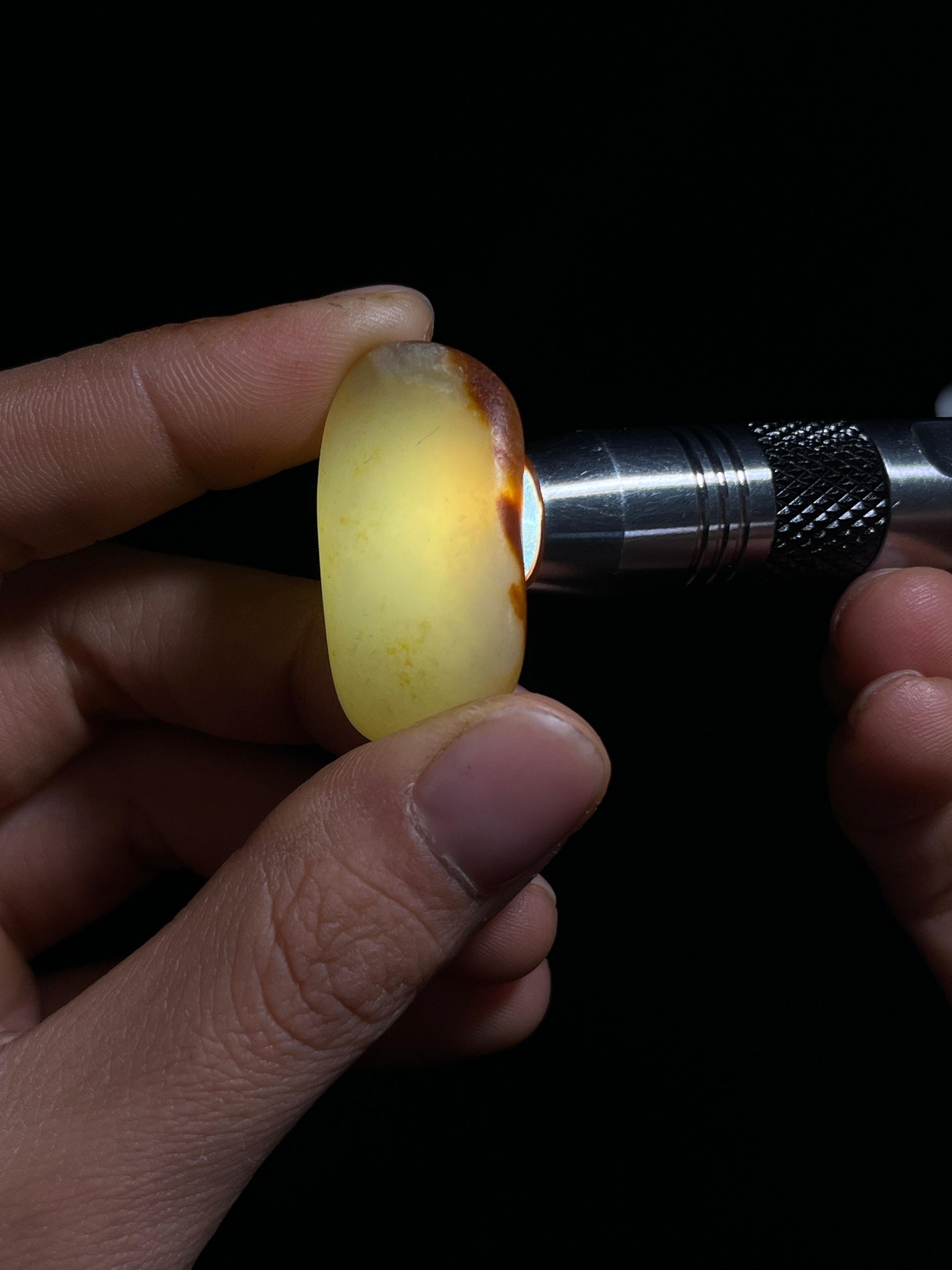 新疆天然和田玉白玉籽料原石（yc263875）