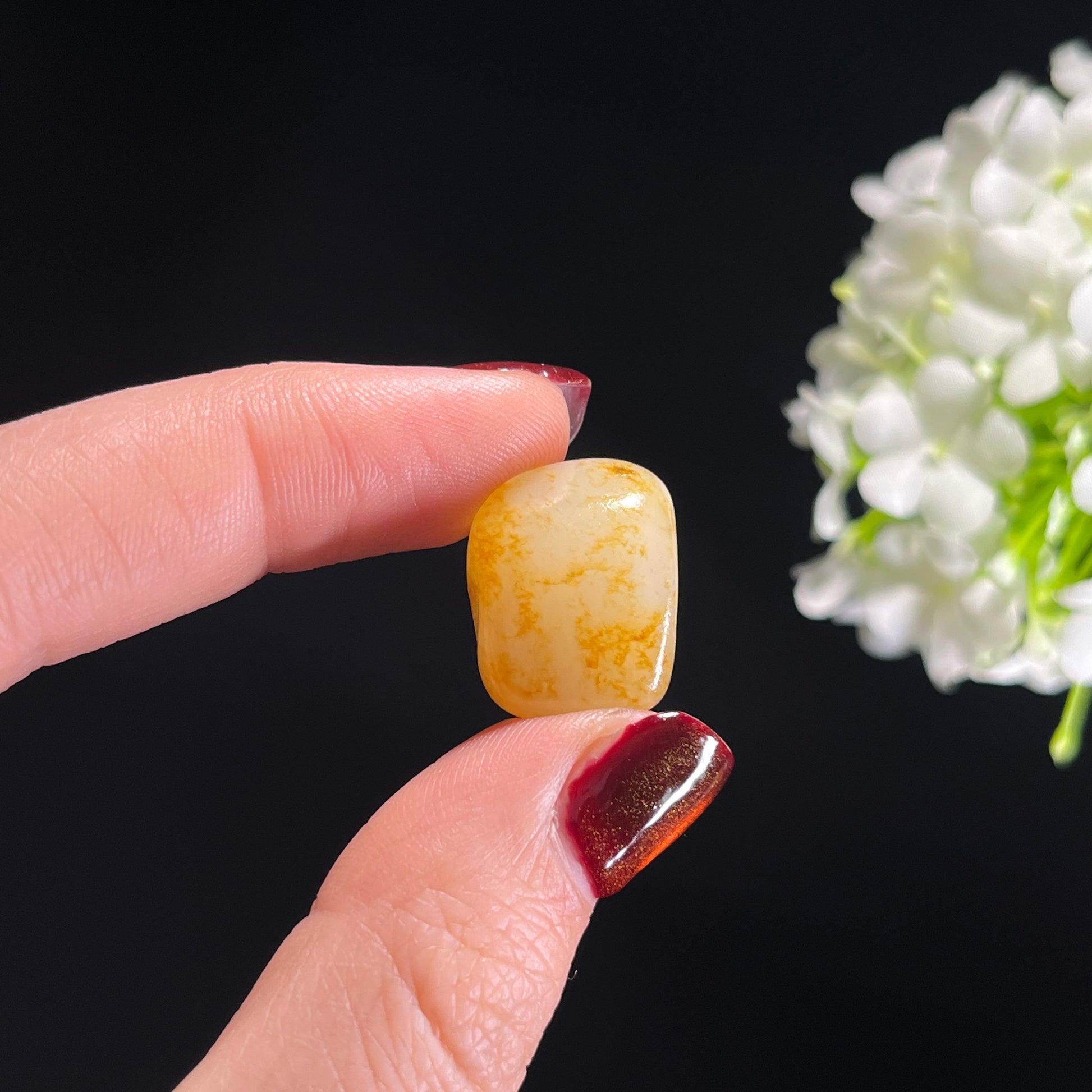 和田玉暖白种通体洒金皮精品籽料（yc336434）