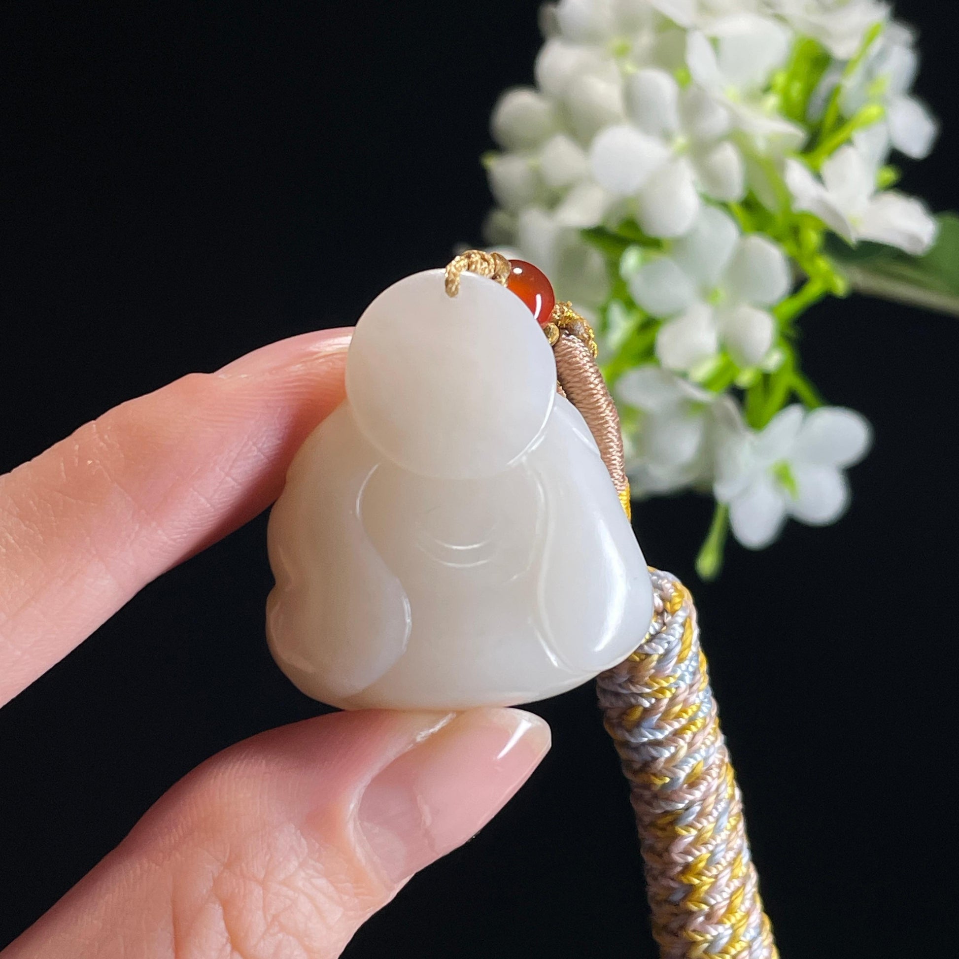新疆天然和田玉“笑口常开”弥勒佛糖白料挂件（yc315065）