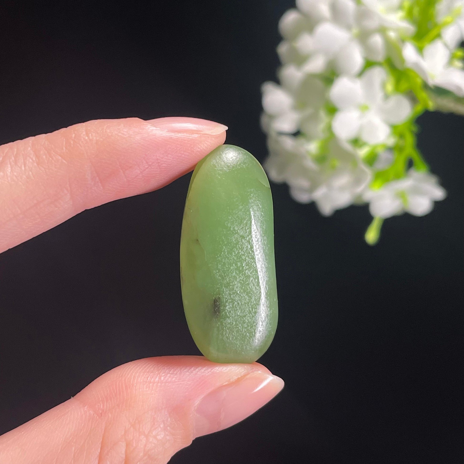 和田玉青玉“竹影新叶”籽料原石（yc311967）