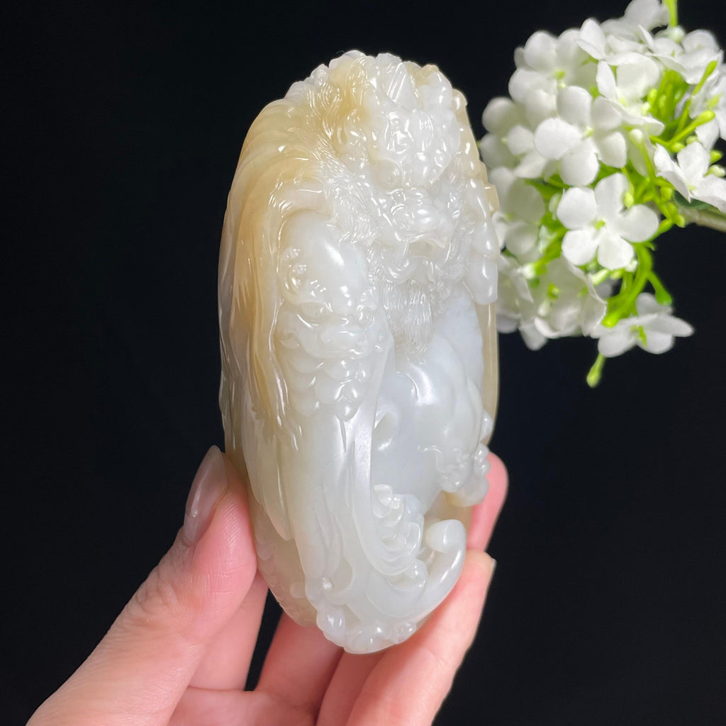 A新疆天然和田玉“双龙护主”且末糖白料手把件（yc309495）