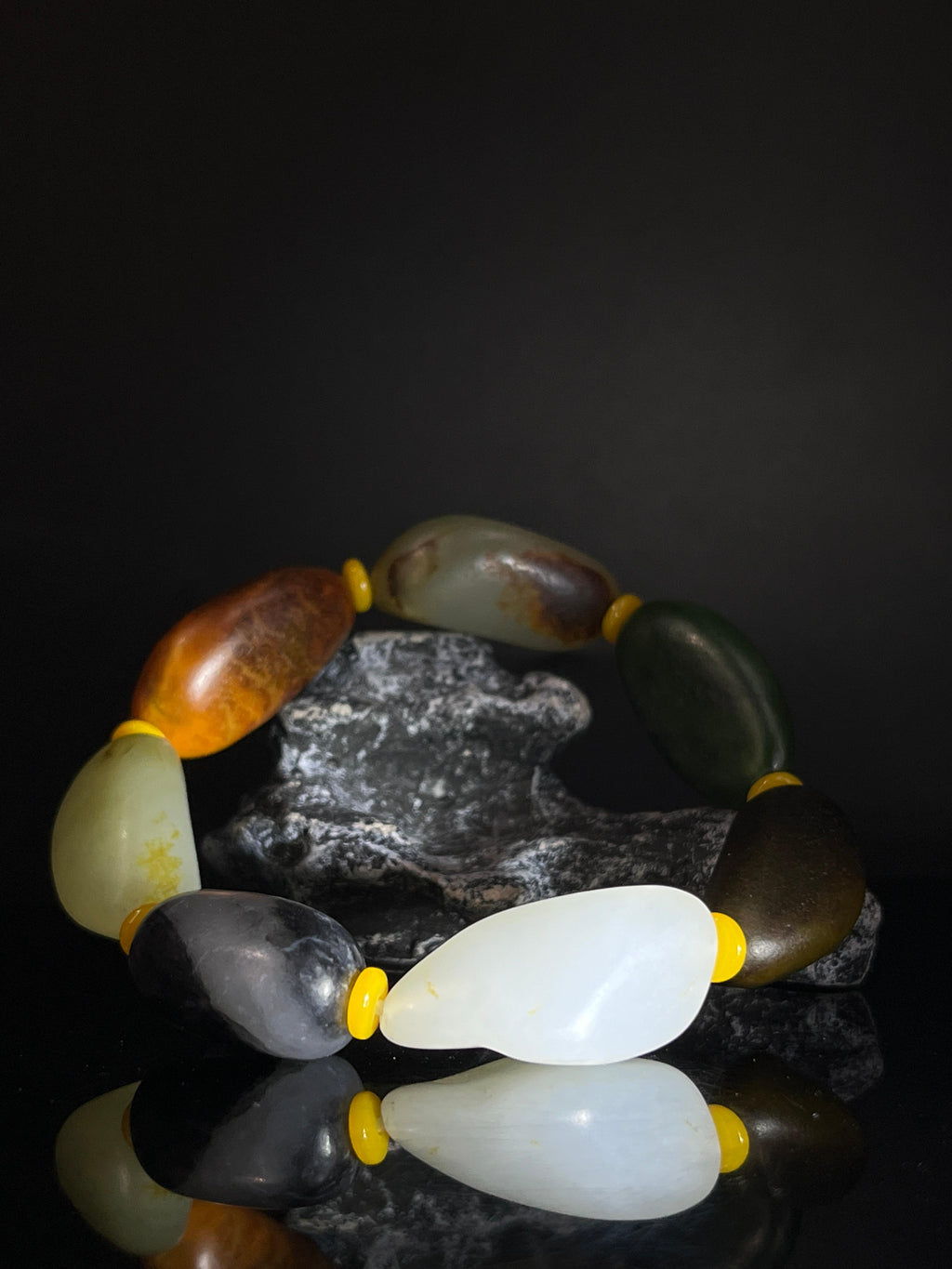 新疆和田玉籽料原石多宝手串（yc235690）