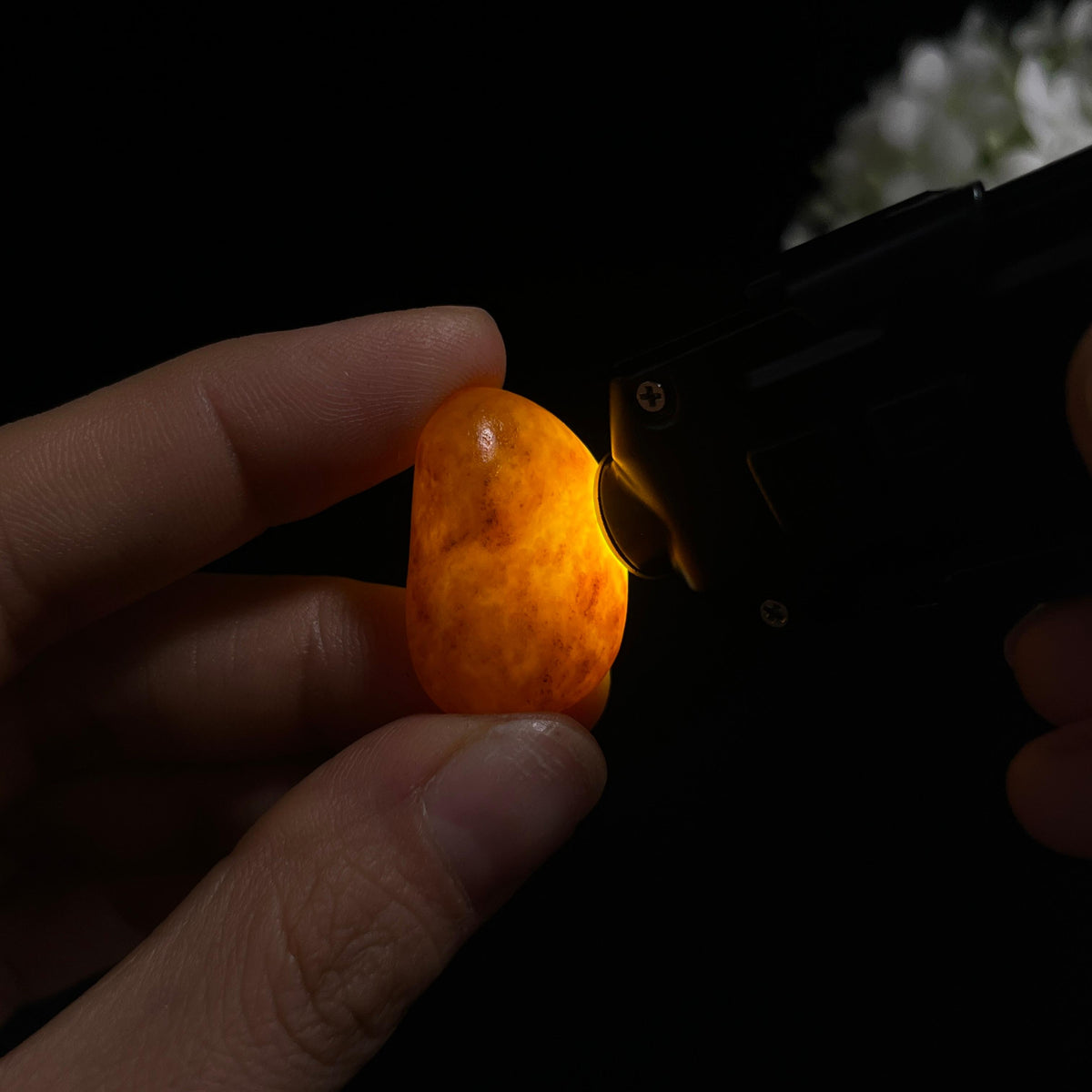 和田玉白玉黄沁皮“金粟含玉”籽料原石（yc287806）