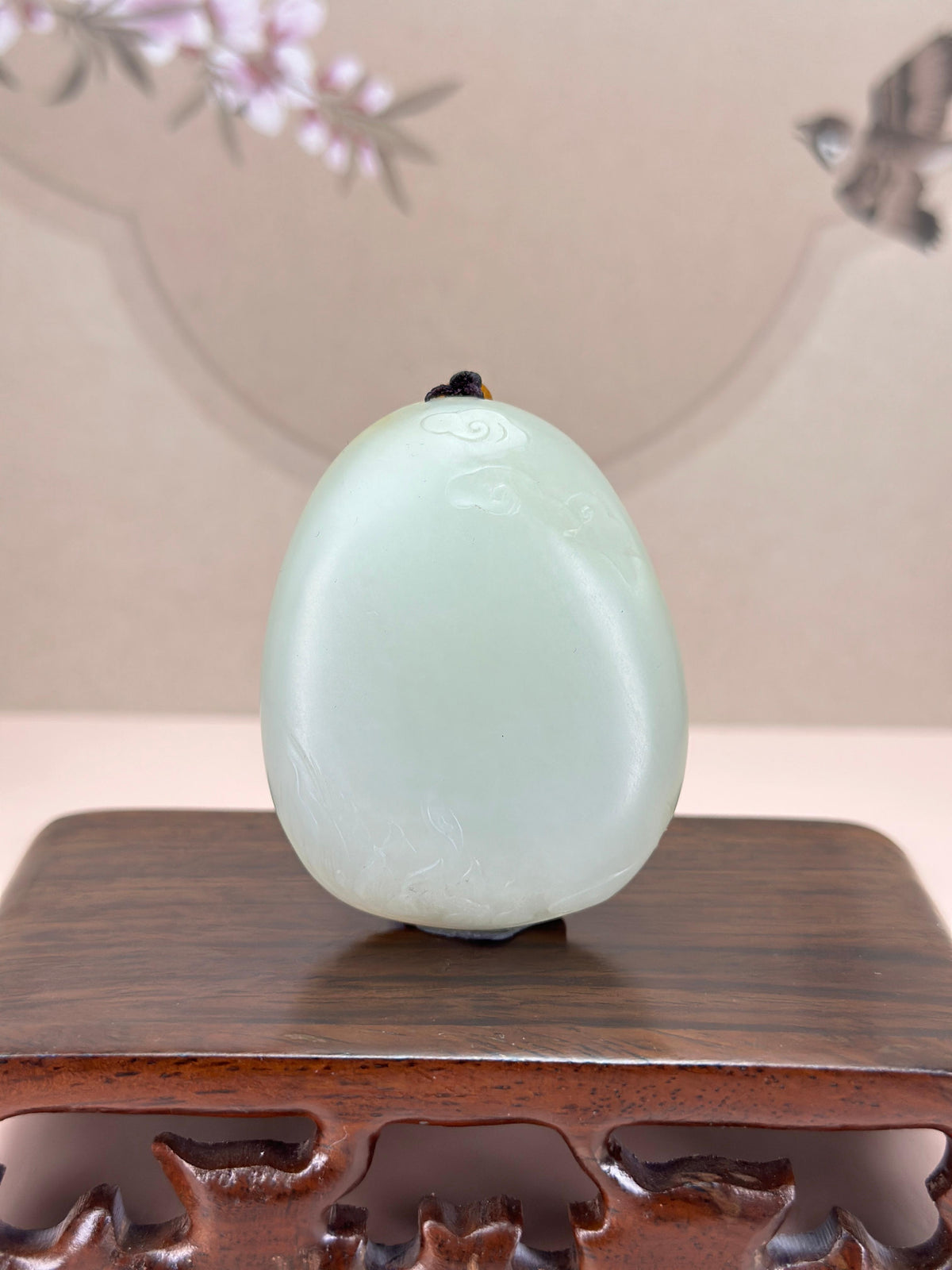 珍品新疆和田玉白玉洒金皮籽料坐莲观音挂件（yc767593）