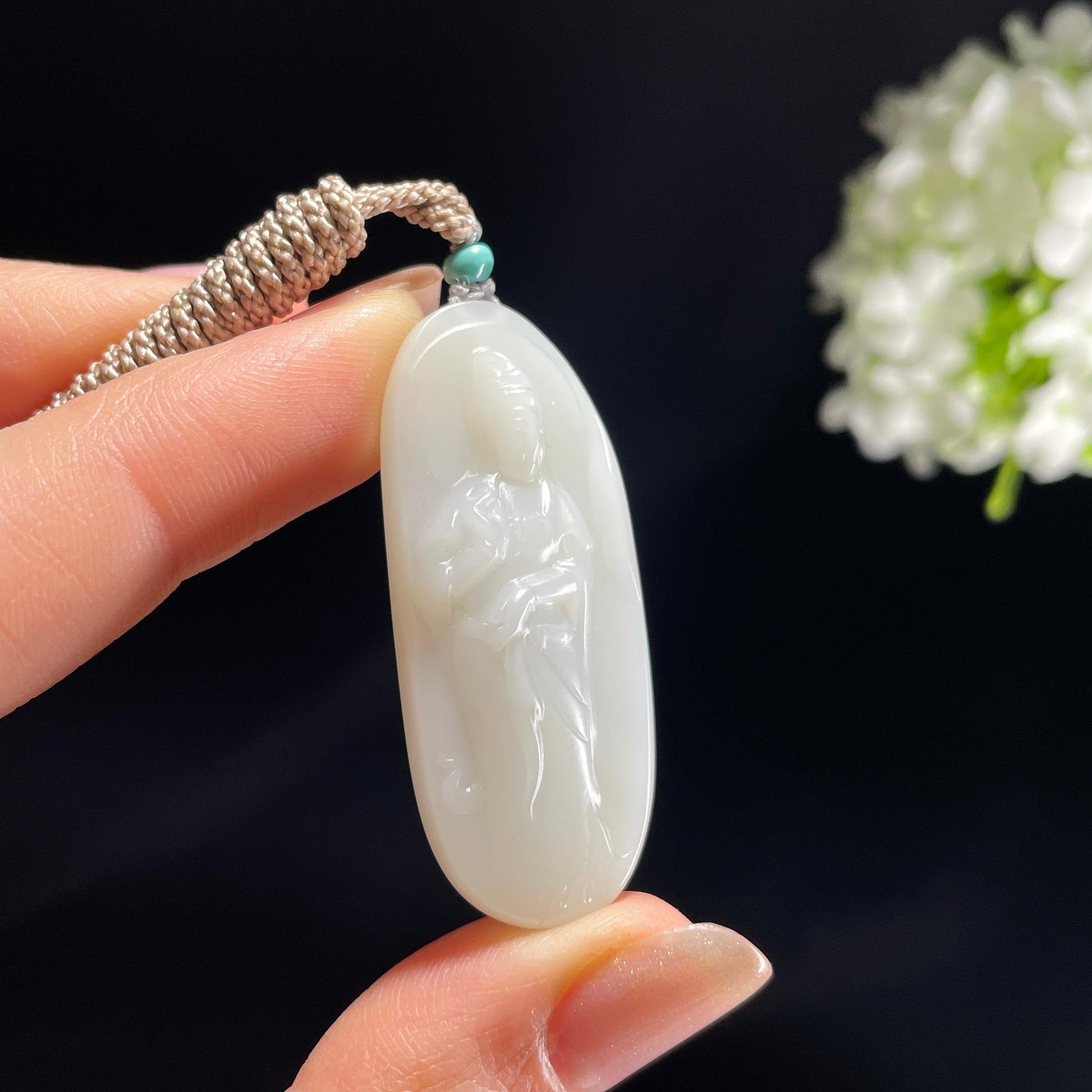 新疆和田玉米达料白玉观音雕刻挂件（yc365297）