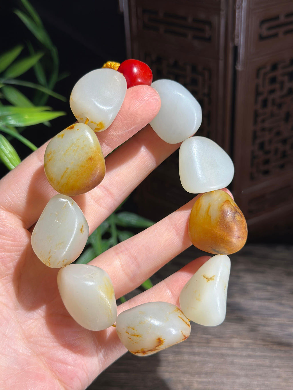 新疆和田玉精品红皮洒金皮原籽手串（9颗）（yc718956）