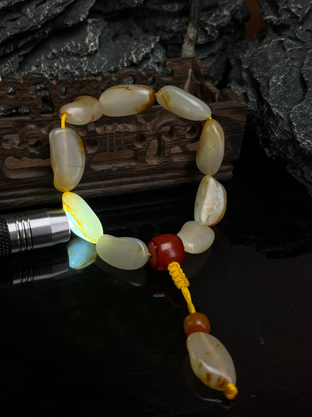 新疆和田玉籽料原石手串天然随型原皮原色（yc229150）