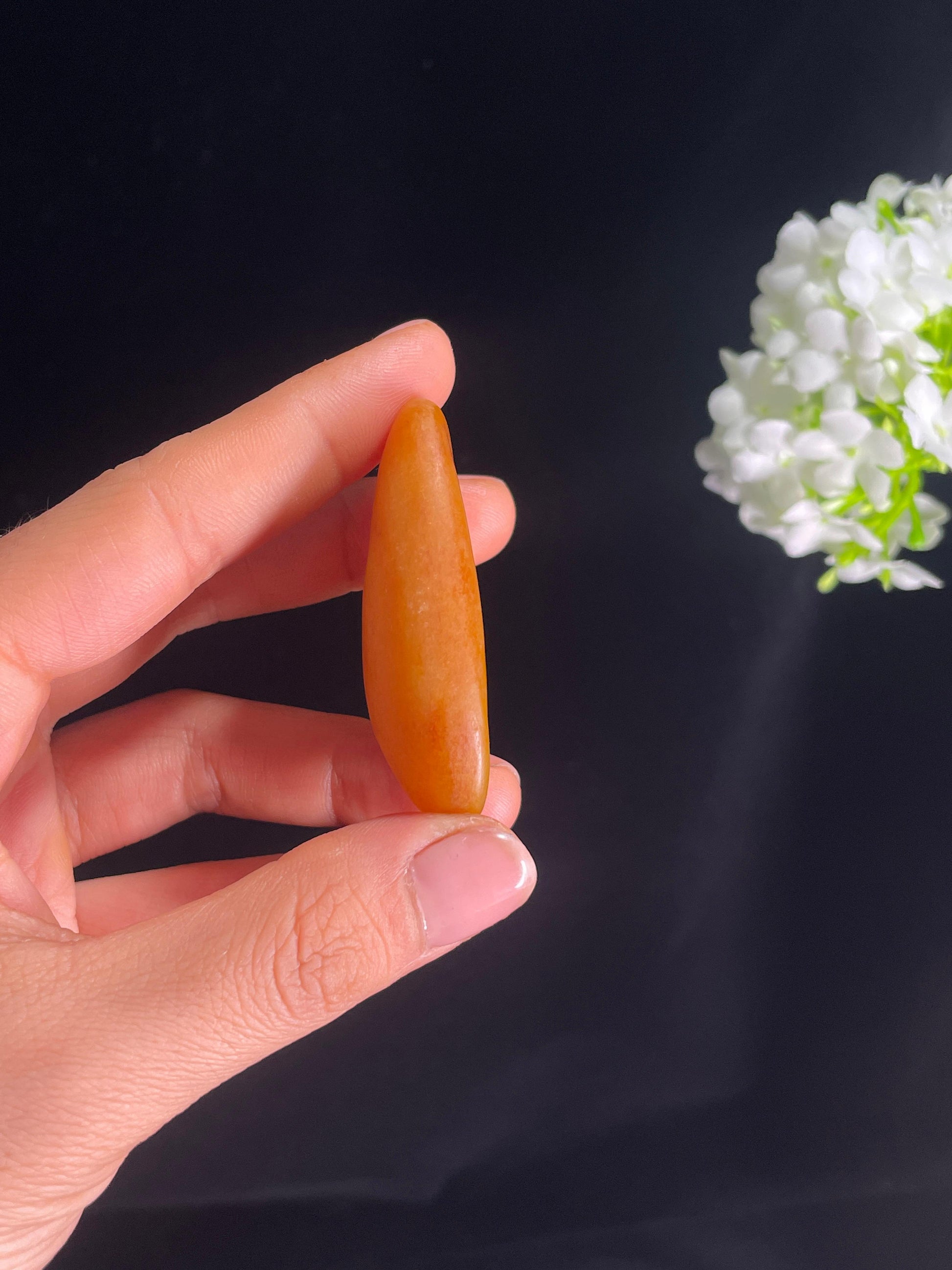 新疆天然和田玉籽料原石黄沁挂件（yc266494）