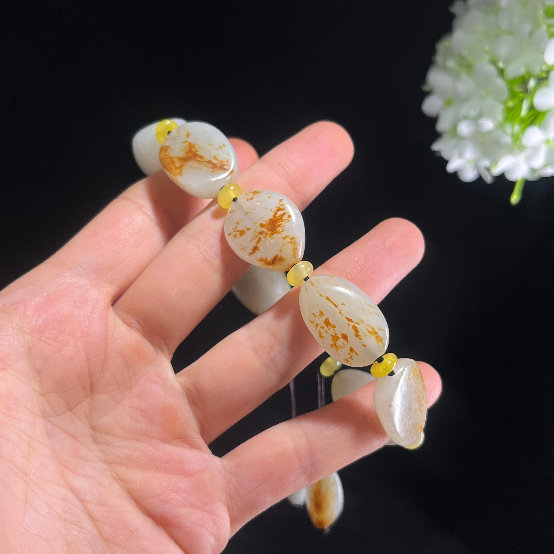 新疆天然和田玉白玉红皮原籽手串（yc388345）