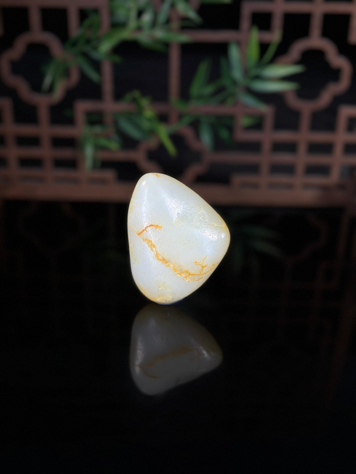 新疆和田玉白玉洒金皮精品籽料把件（yc477532）