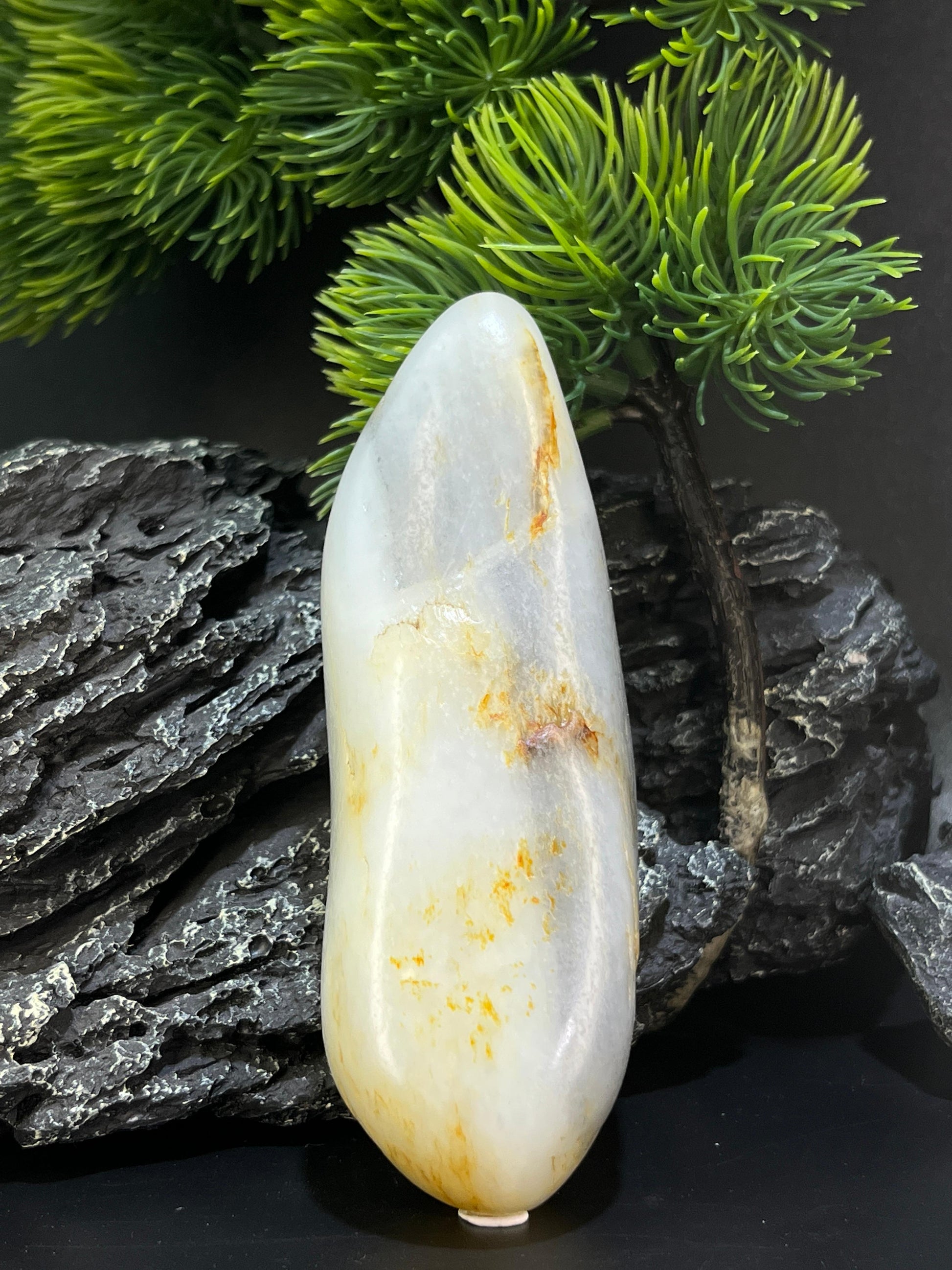 新疆天然和田玉洒金皮青花籽料原石手把件（yc224192）