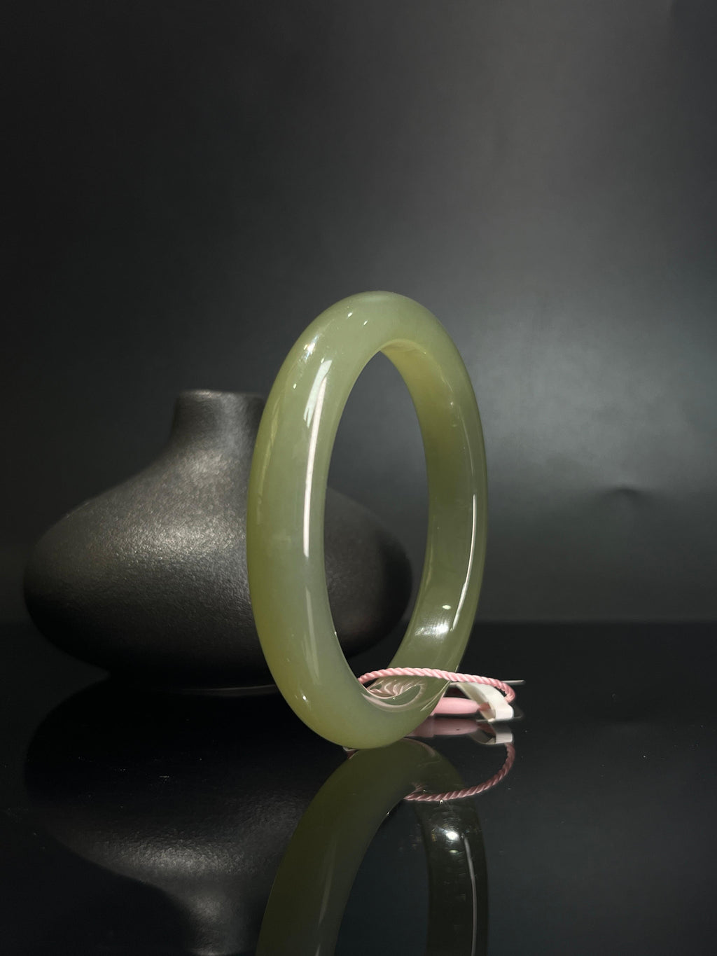 天然和田玉湖水绿手镯（yc242258）