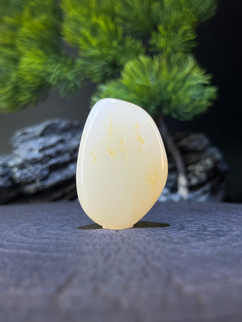 新疆和田玉洒金皮随形吊坠（yc228126）