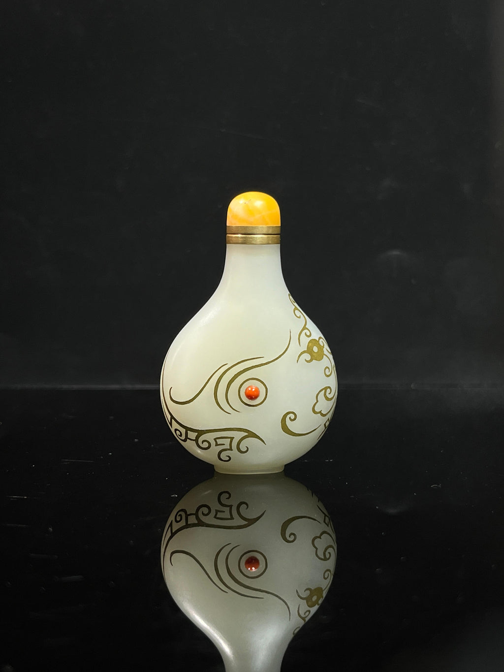 新疆和田玉白玉鼻烟壶（yc240015）