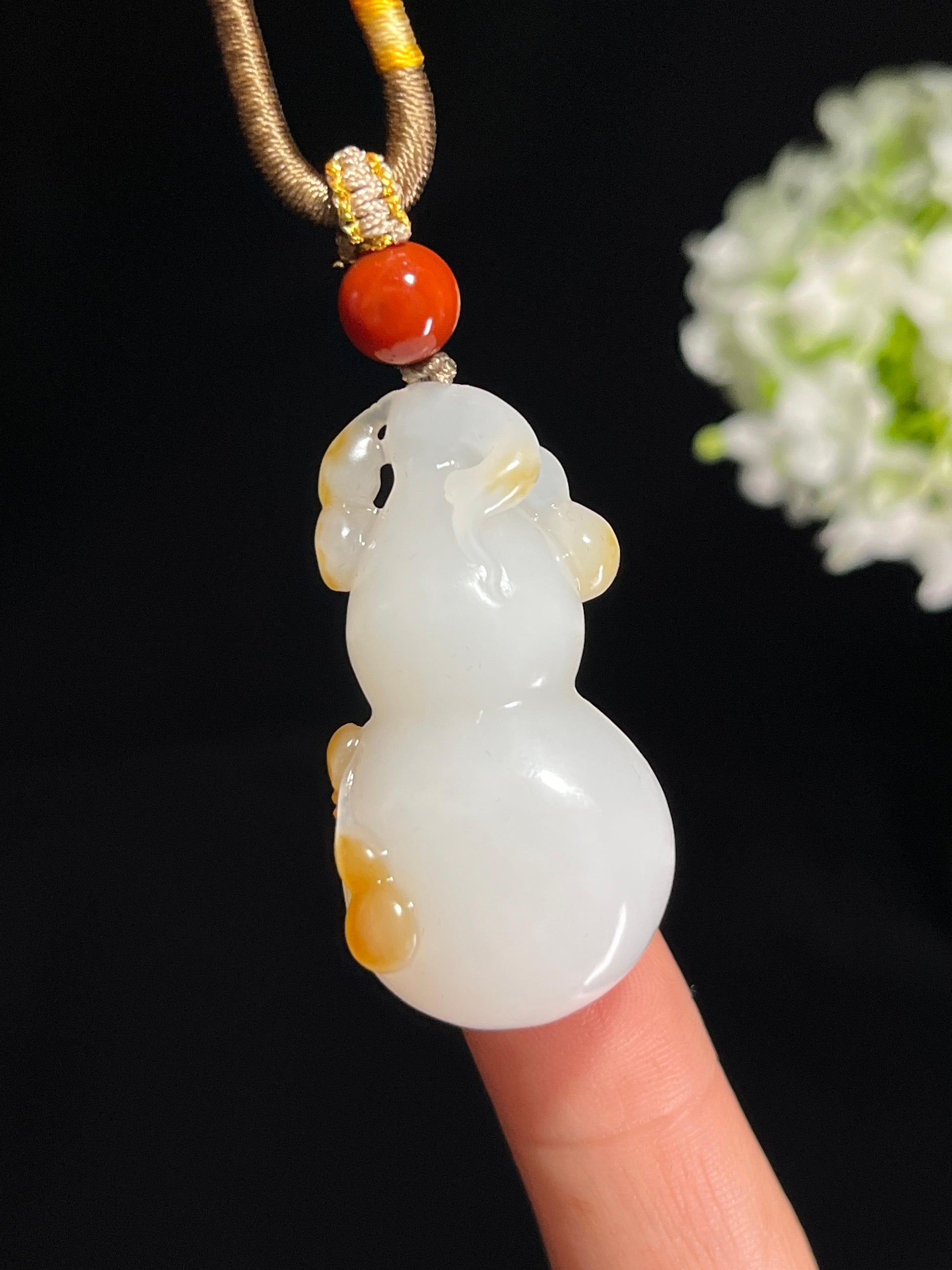 和田玉且末糖白玉葫芦雕刻挂件（yc244867）