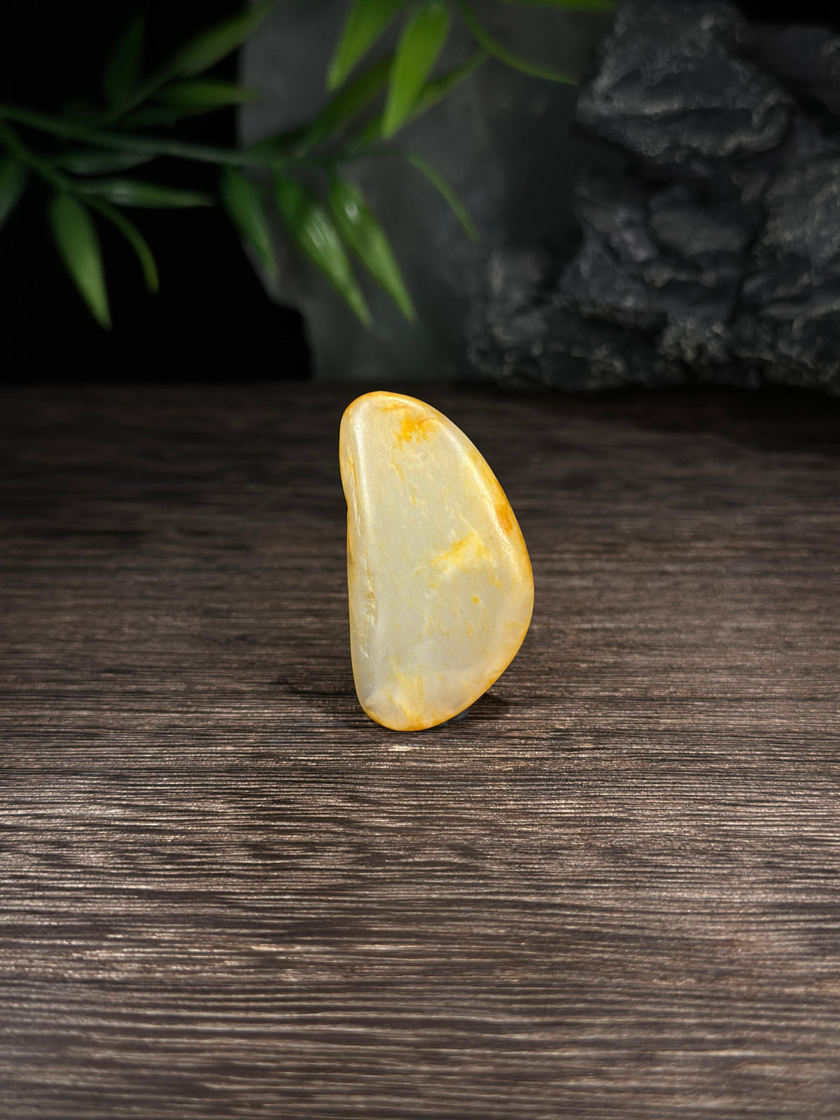 新疆和田玉白玉洒金皮籽料挂件（yc715797）