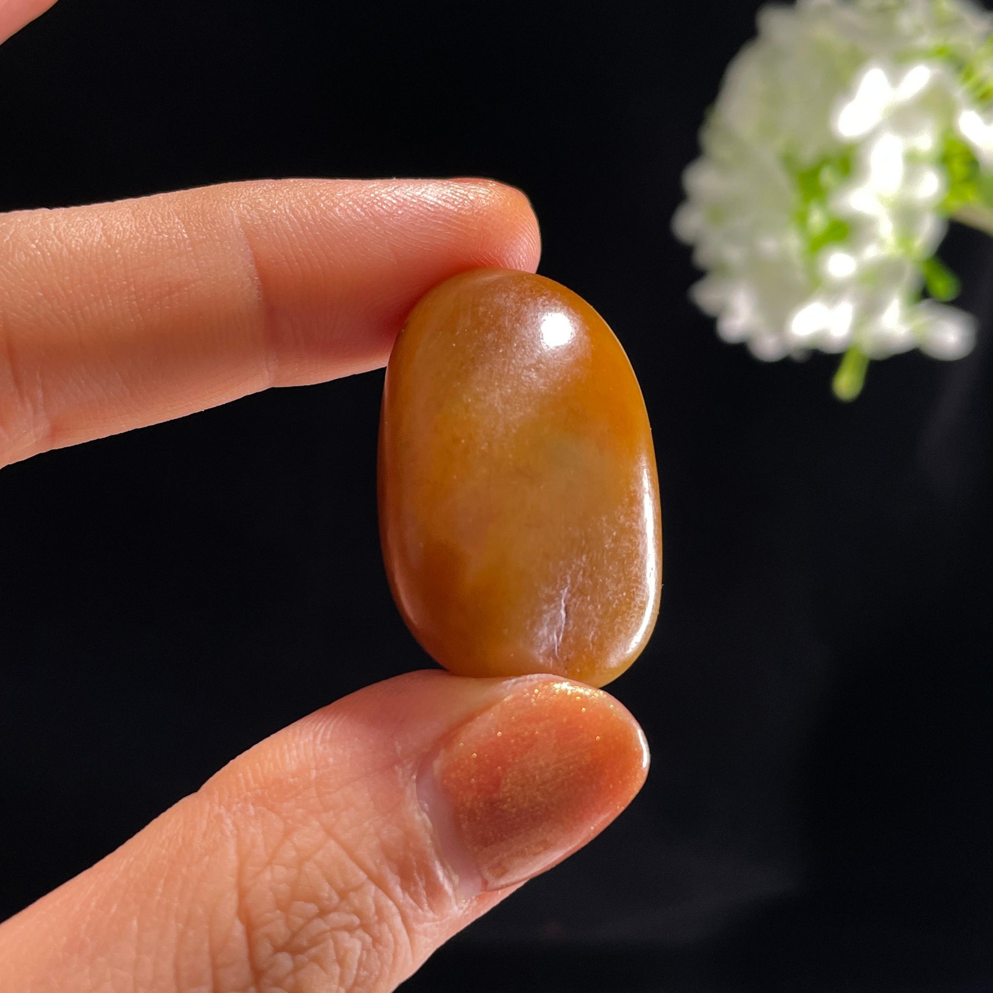 新疆天然和田玉“江枫蜜色”红沁籽料（yc387331）