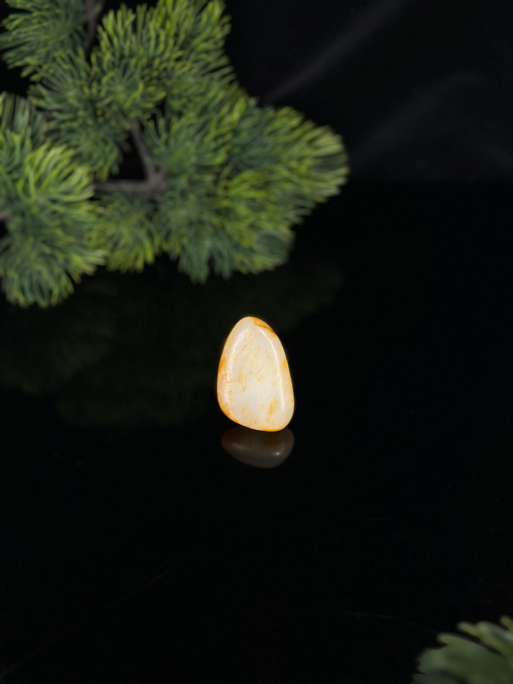 新疆和田玉白玉洒金皮臻品挂件籽（yc470674）