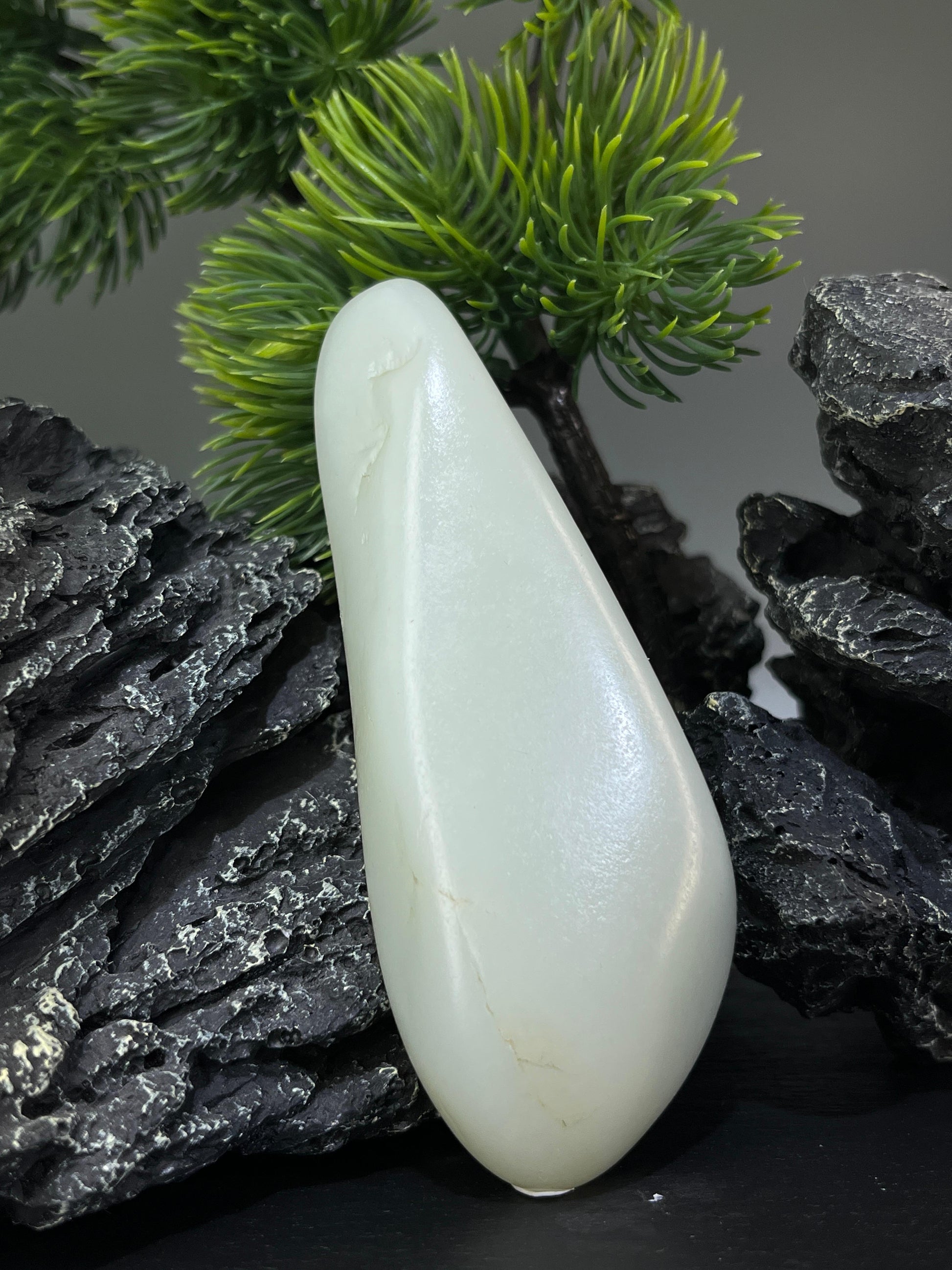 新疆和田白玉“凝脂水滴”籽料原石手把件（yc226847）