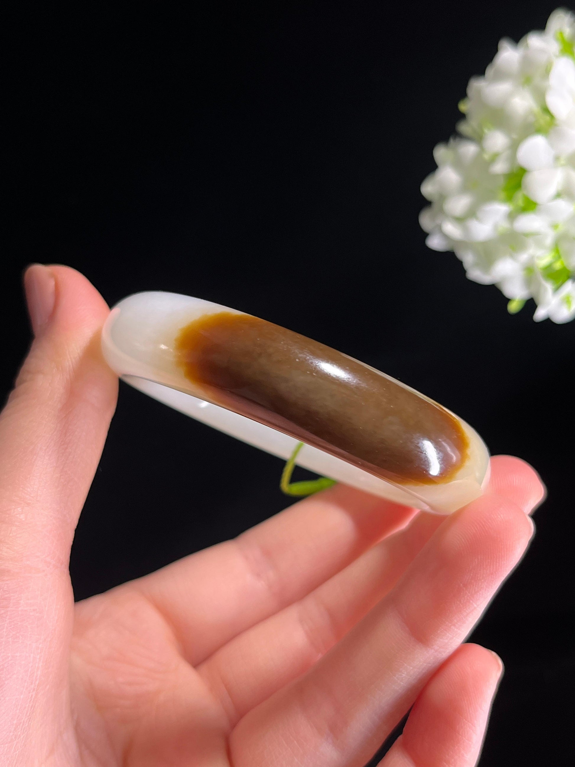 新疆天然和田玉“秋云染玉”且末糖白手镯（卡55）（yc278470）