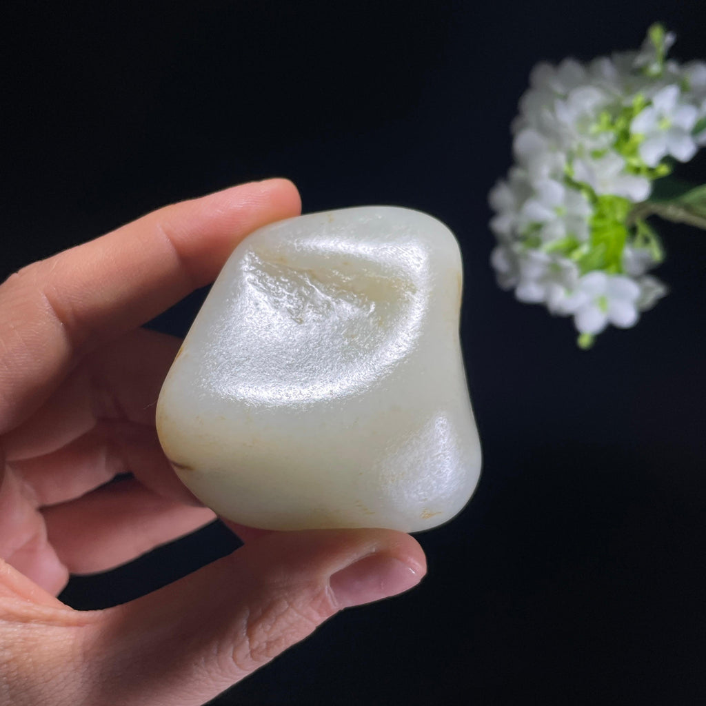 和田玉白玉“雪径留痕”红沁洒红皮籽料（yc324142）