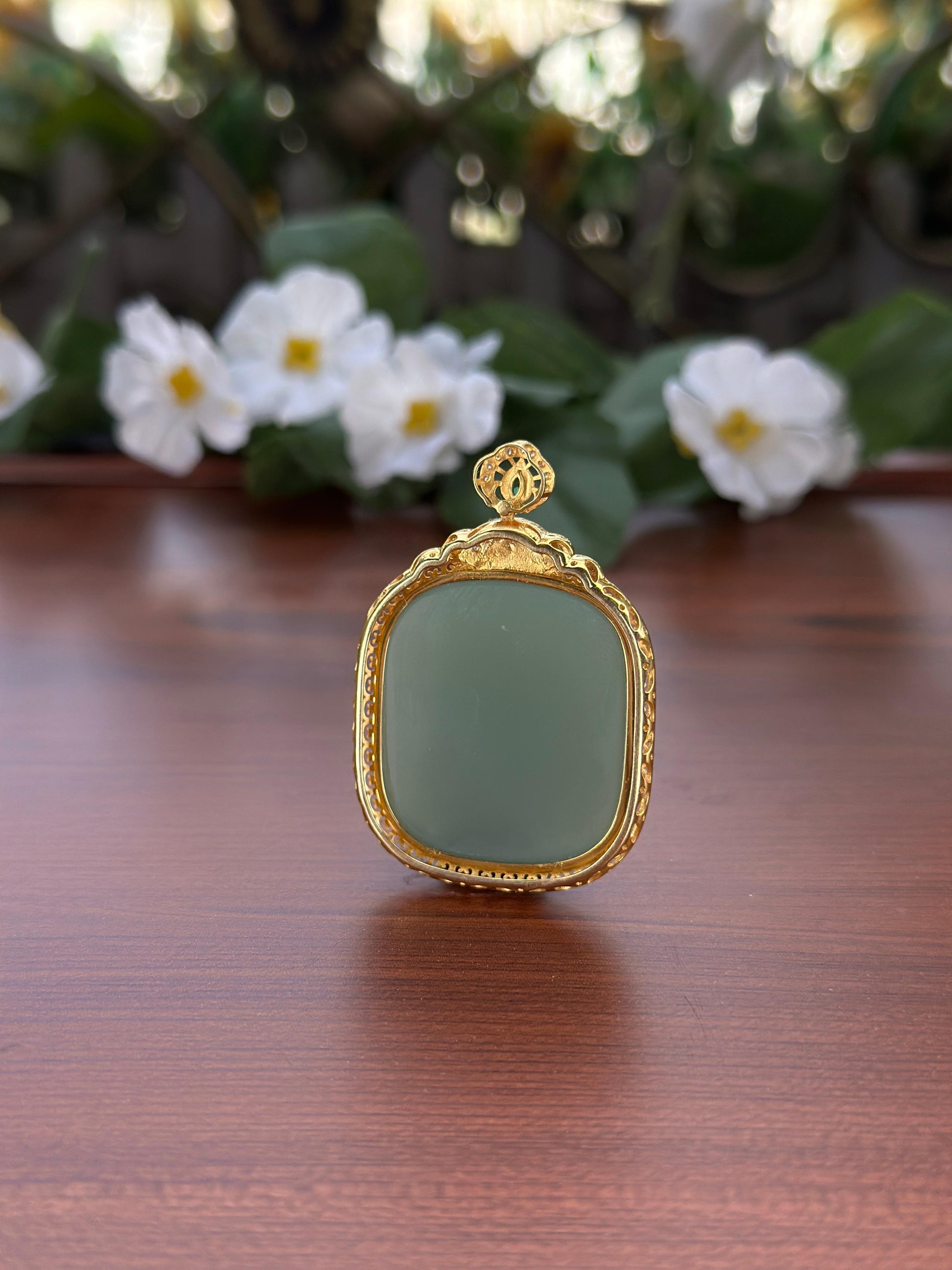 和田玉精品18K 金镶碧玉粉青方糖无事牌挂件（yc704543）