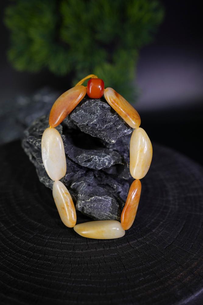 新疆和田玉黄皮籽料手串（原籽无修）（yc229761）