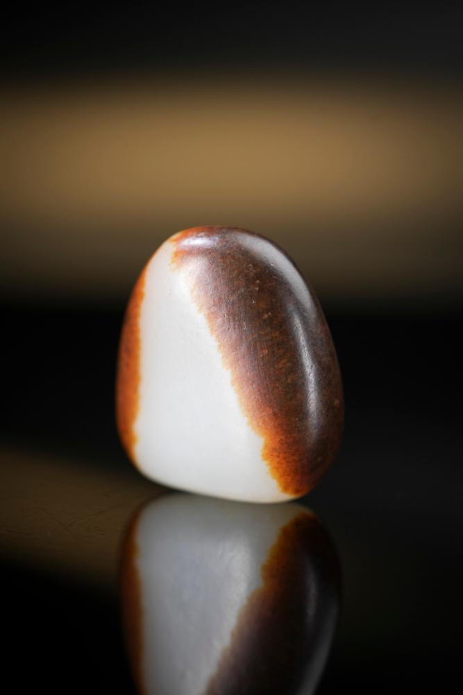 和田玉收藏级一级白双面红皮白玉籽料原石（yc259128）